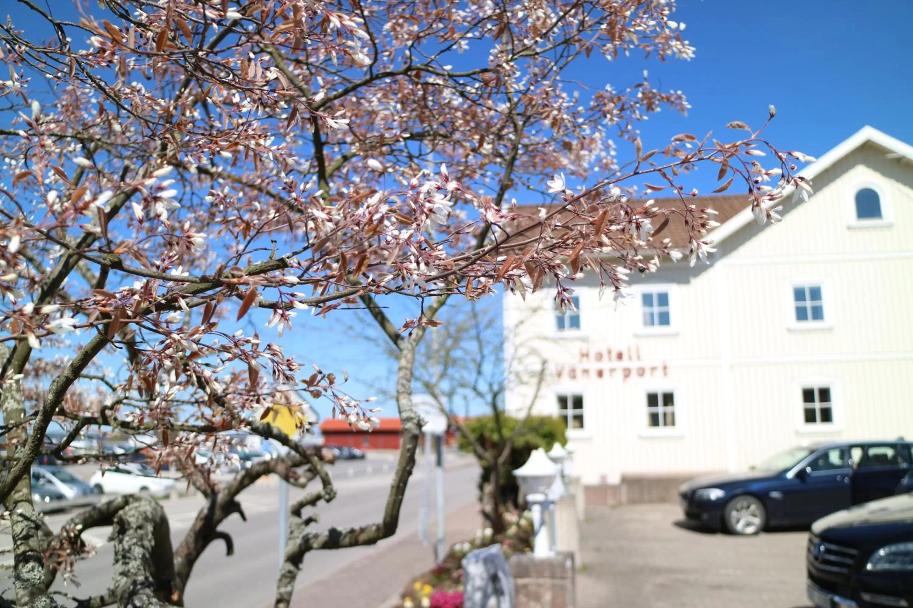 Property building in Vänerport Lakefront Hotell