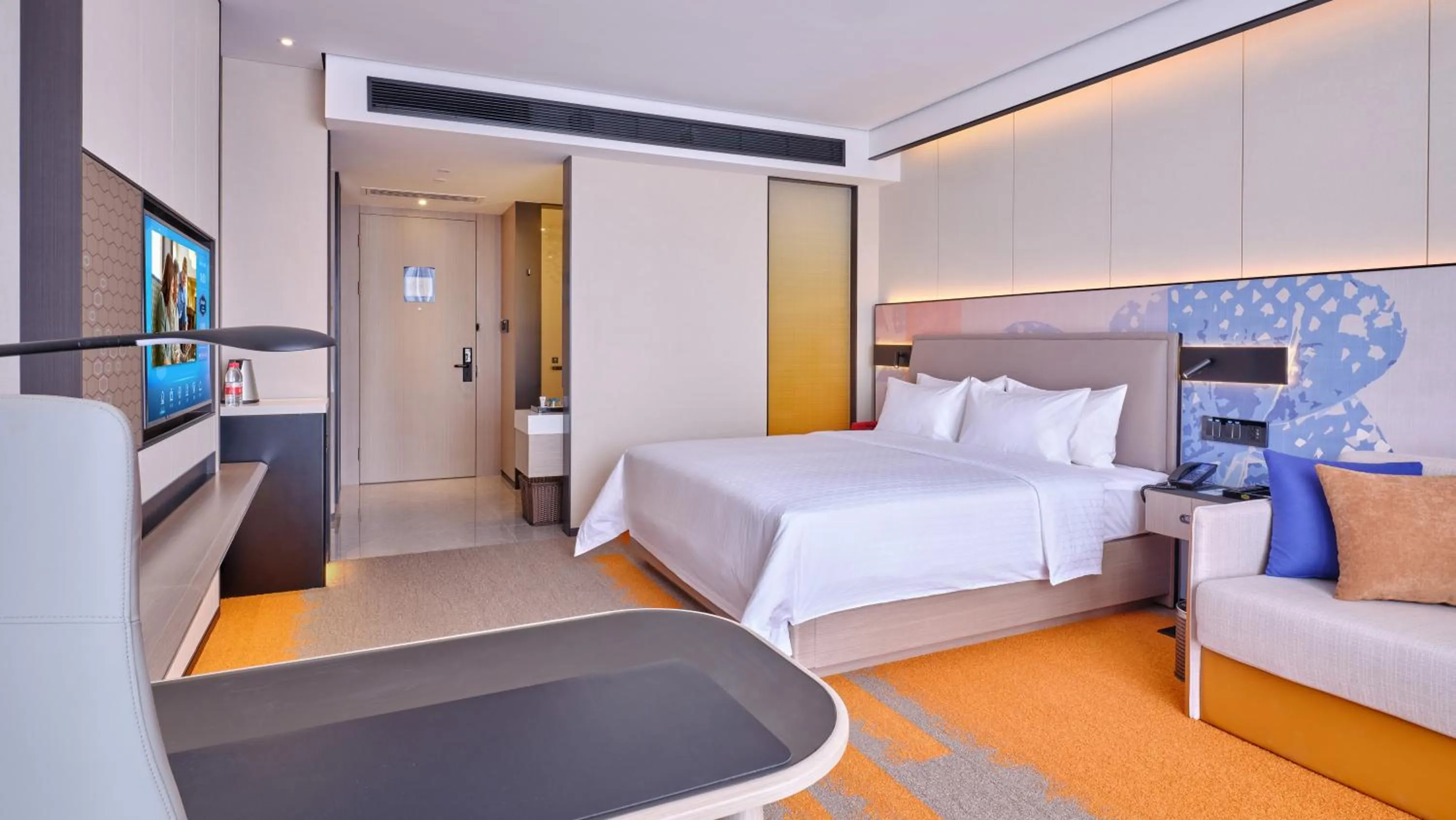 Photo of the whole room, Bed in Hampton by Hilton Shenzhen North Station