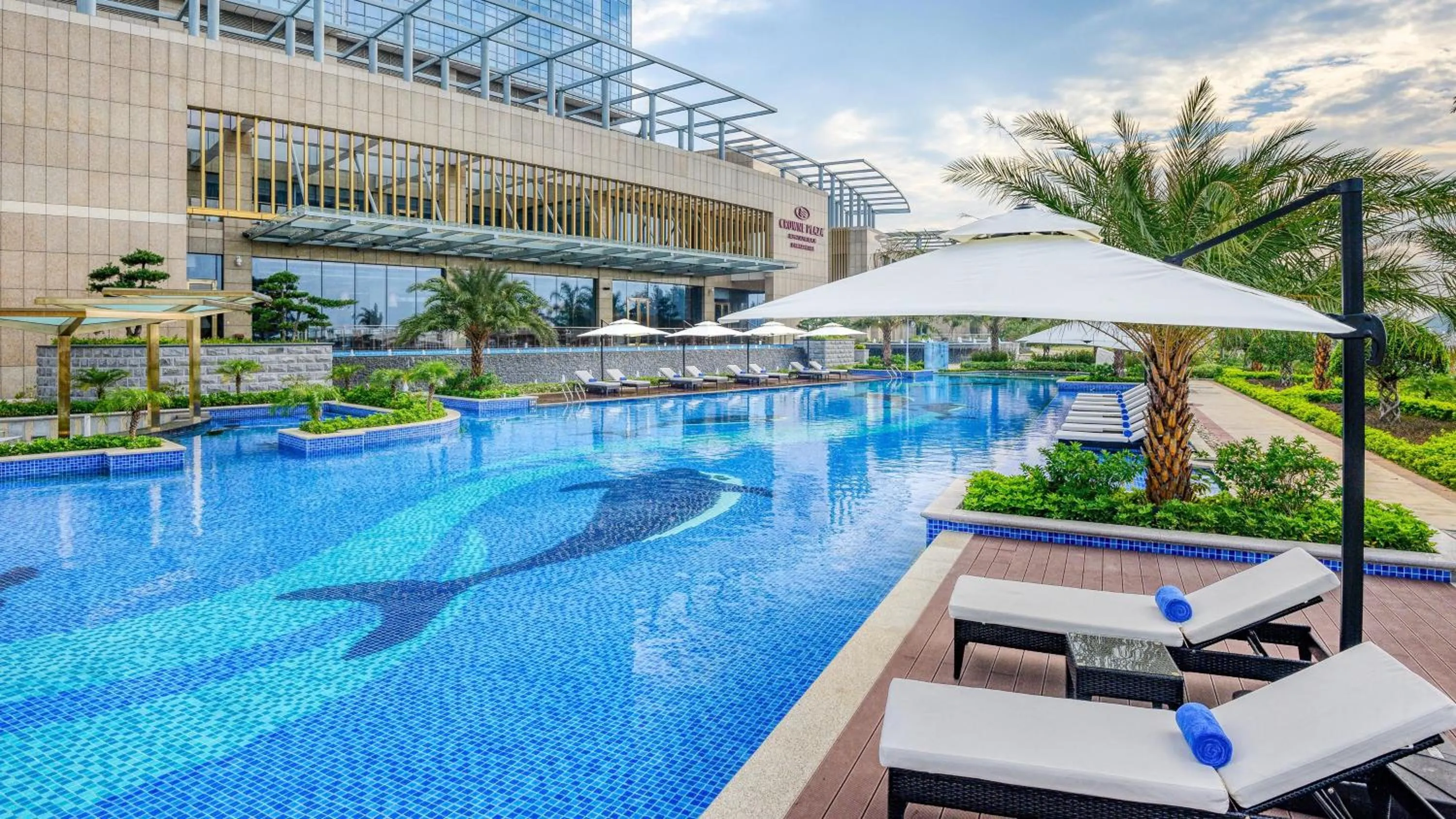 Swimming pool in Crowne Plaza Beihai Silver Beach by IHG