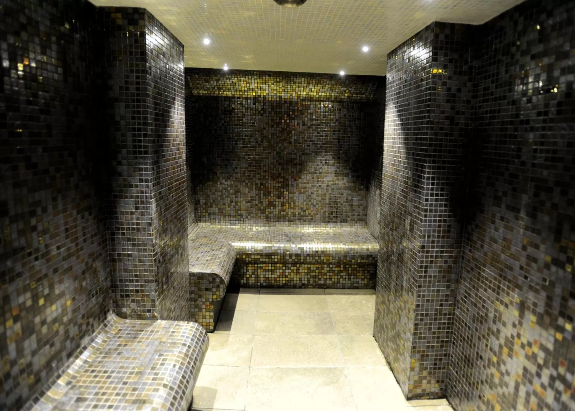 Steam room in Best Western Premier Dover Marina Hotel & Spa