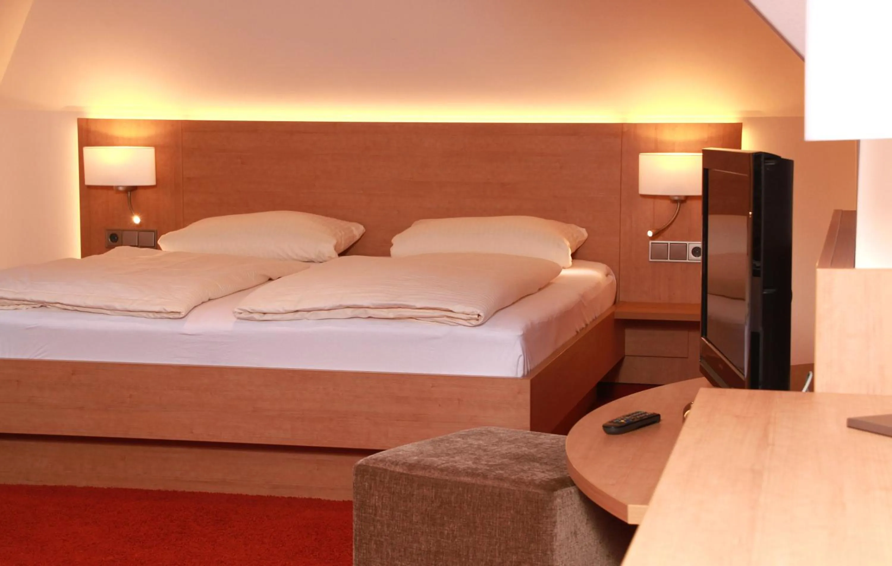 Photo of the whole room, Bed in Hotel Goldenes Fass in Rothenburg ob der Tauber