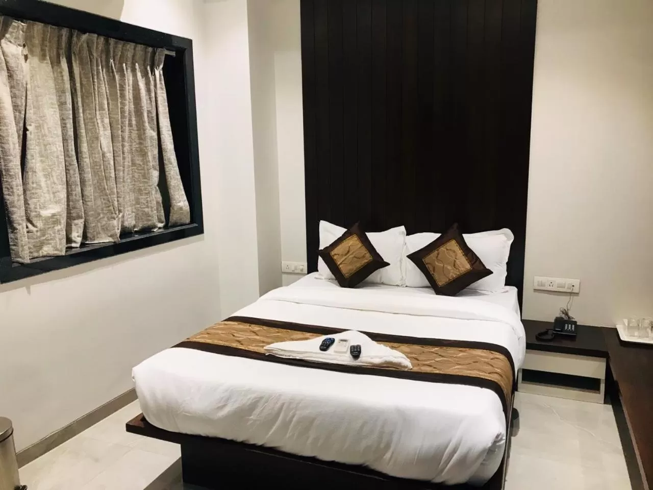 Bed in Hotel Flora Suites - Fort