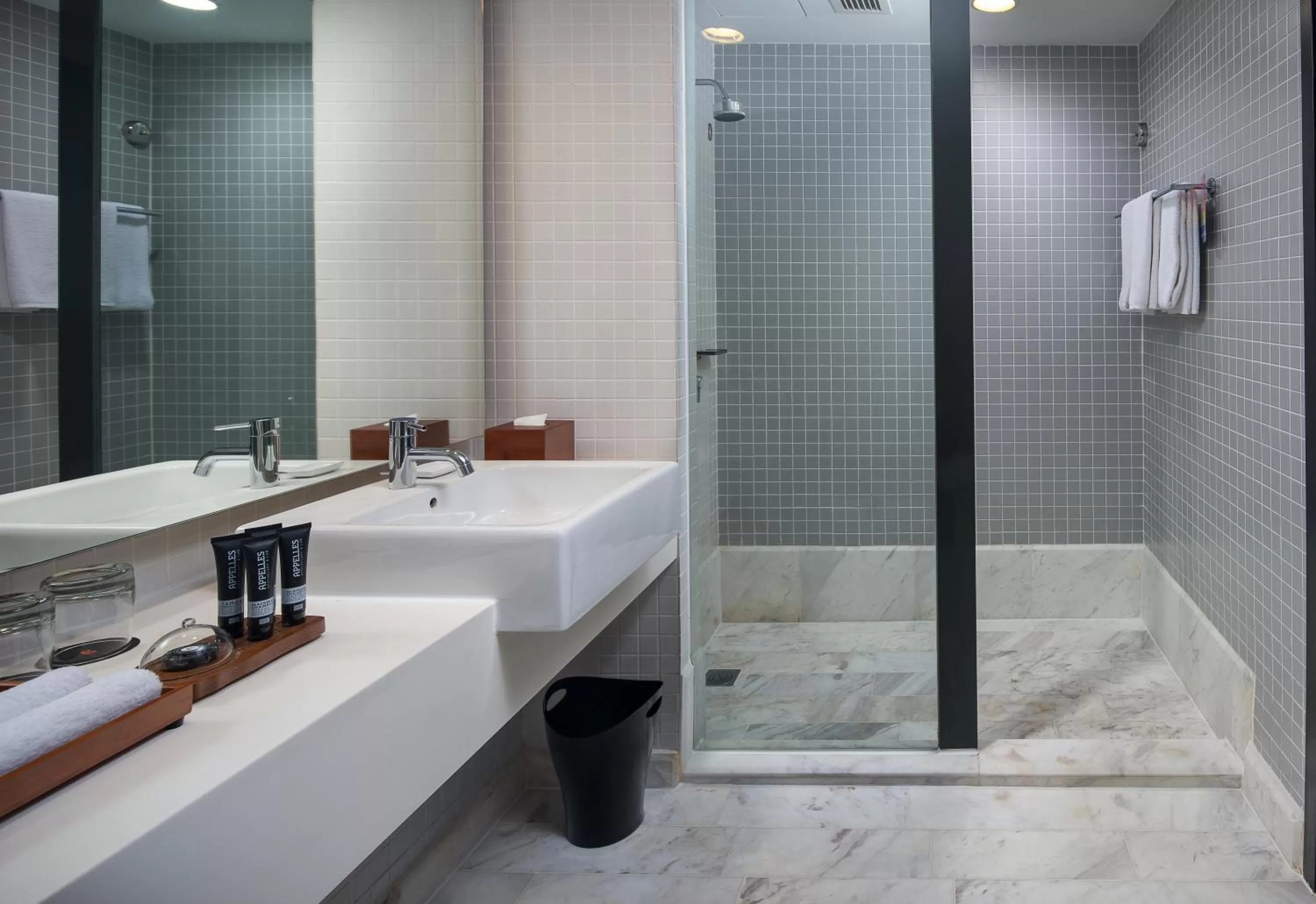 Other in G Hotel Gurney