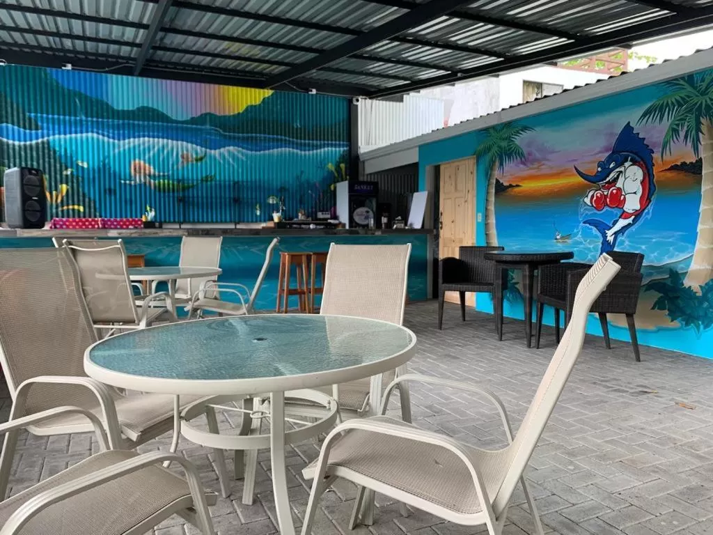 Restaurant/places to eat in La Sirena Playa Jacó