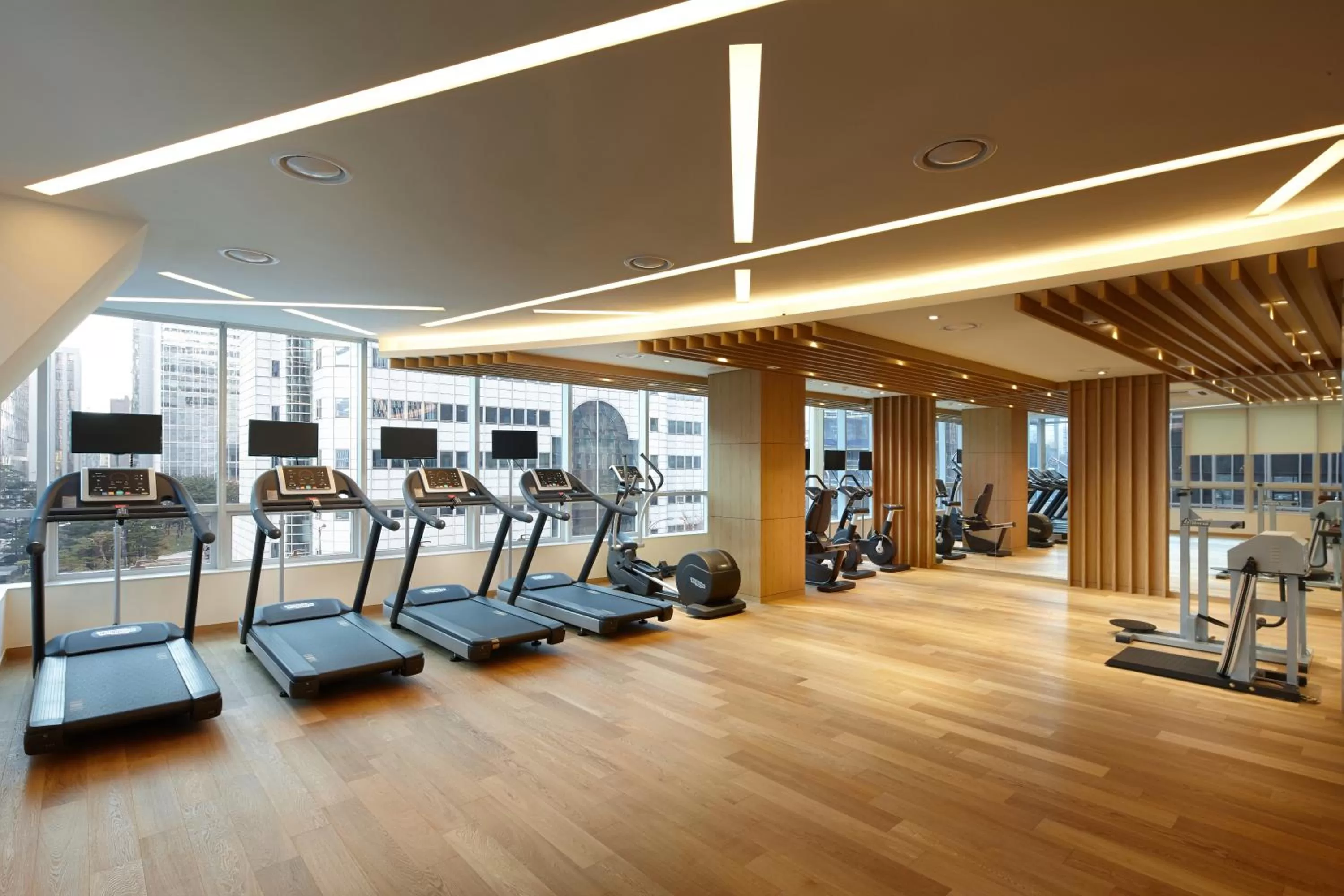 Fitness centre/facilities in LOTTE CITY HOTEL Myeongdong