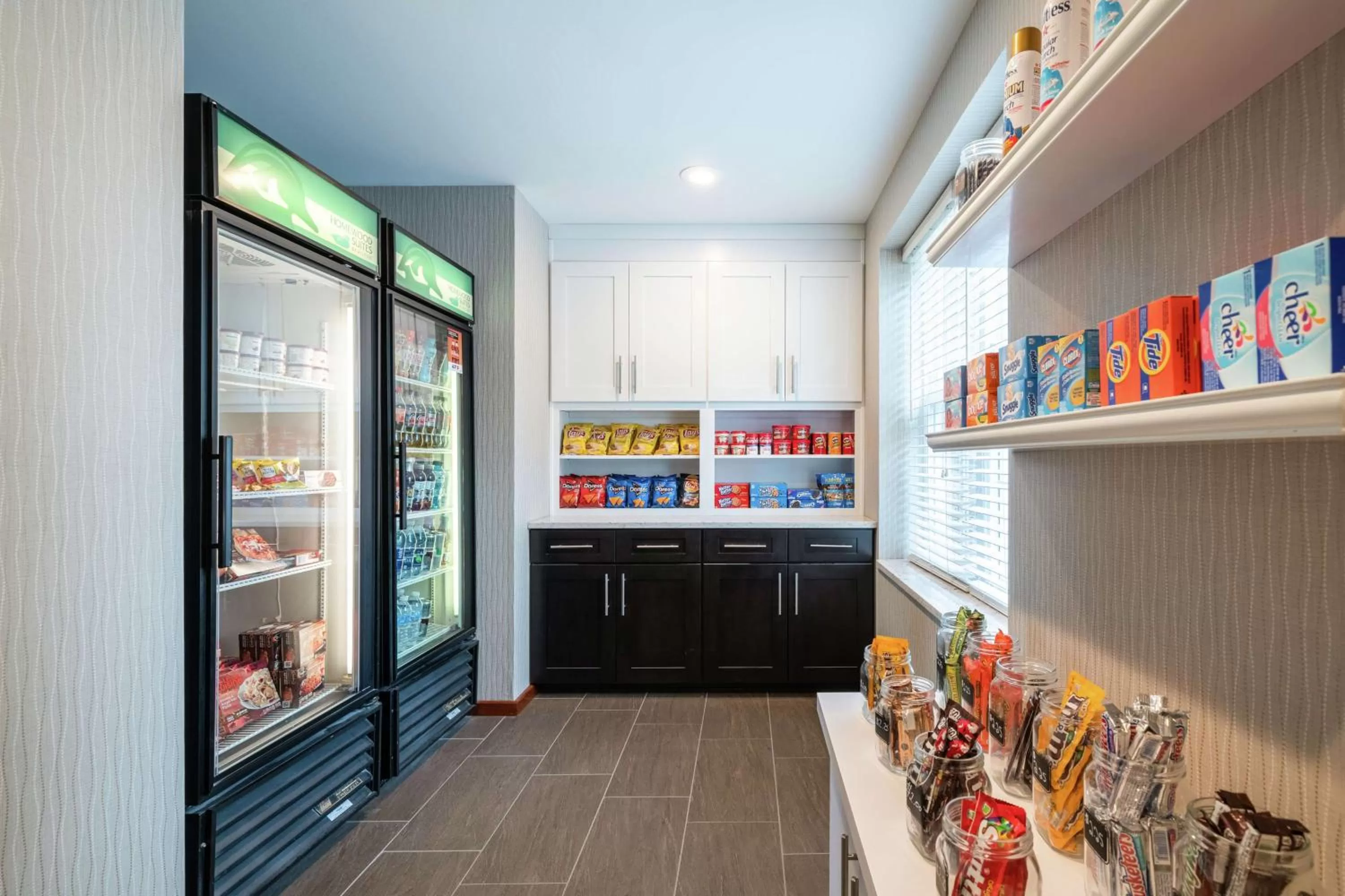 Dining area in Homewood Suites by Hilton Philadelphia-Valley Forge
