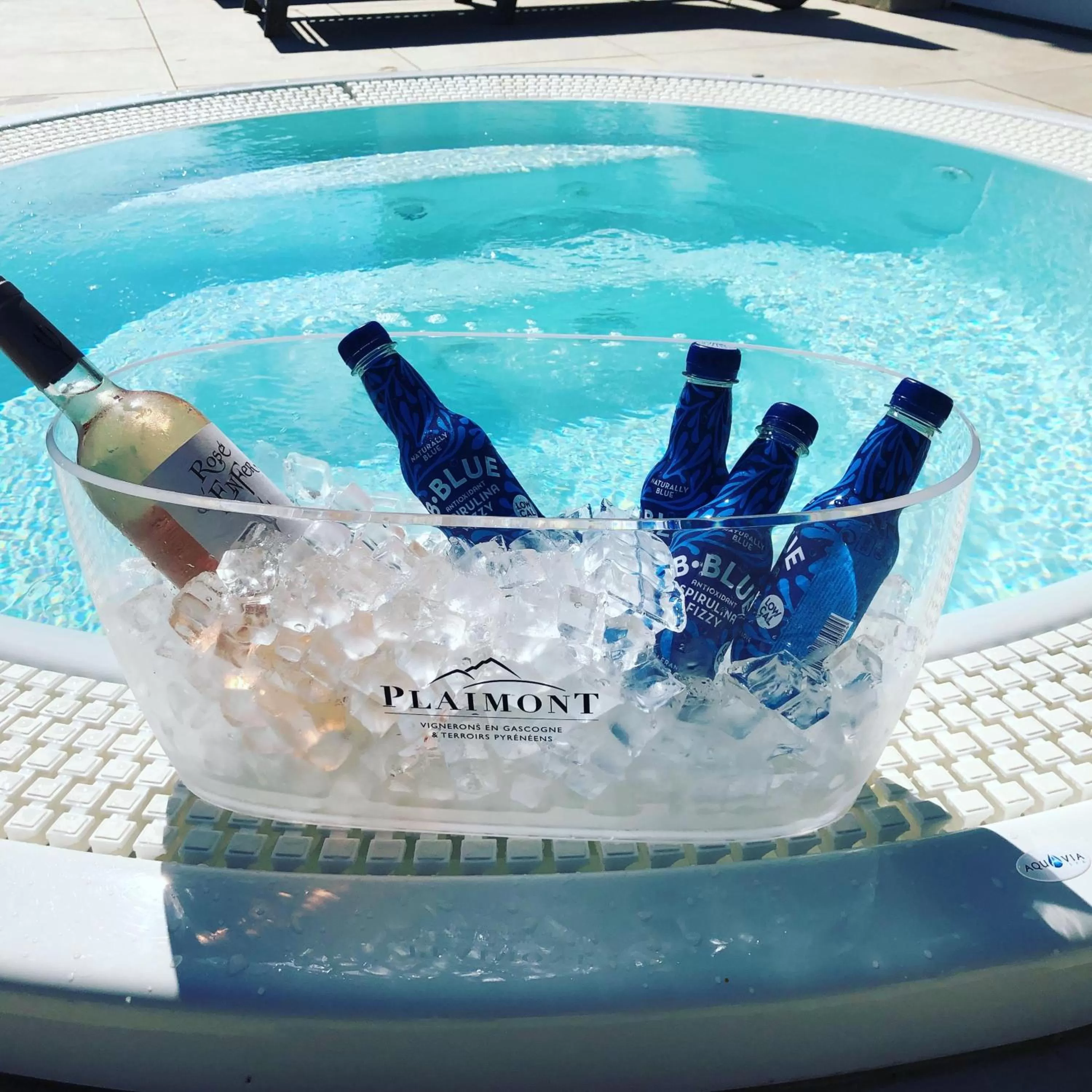 Hot Tub in Le Monastère de Saint Mont Hôtel & Spa