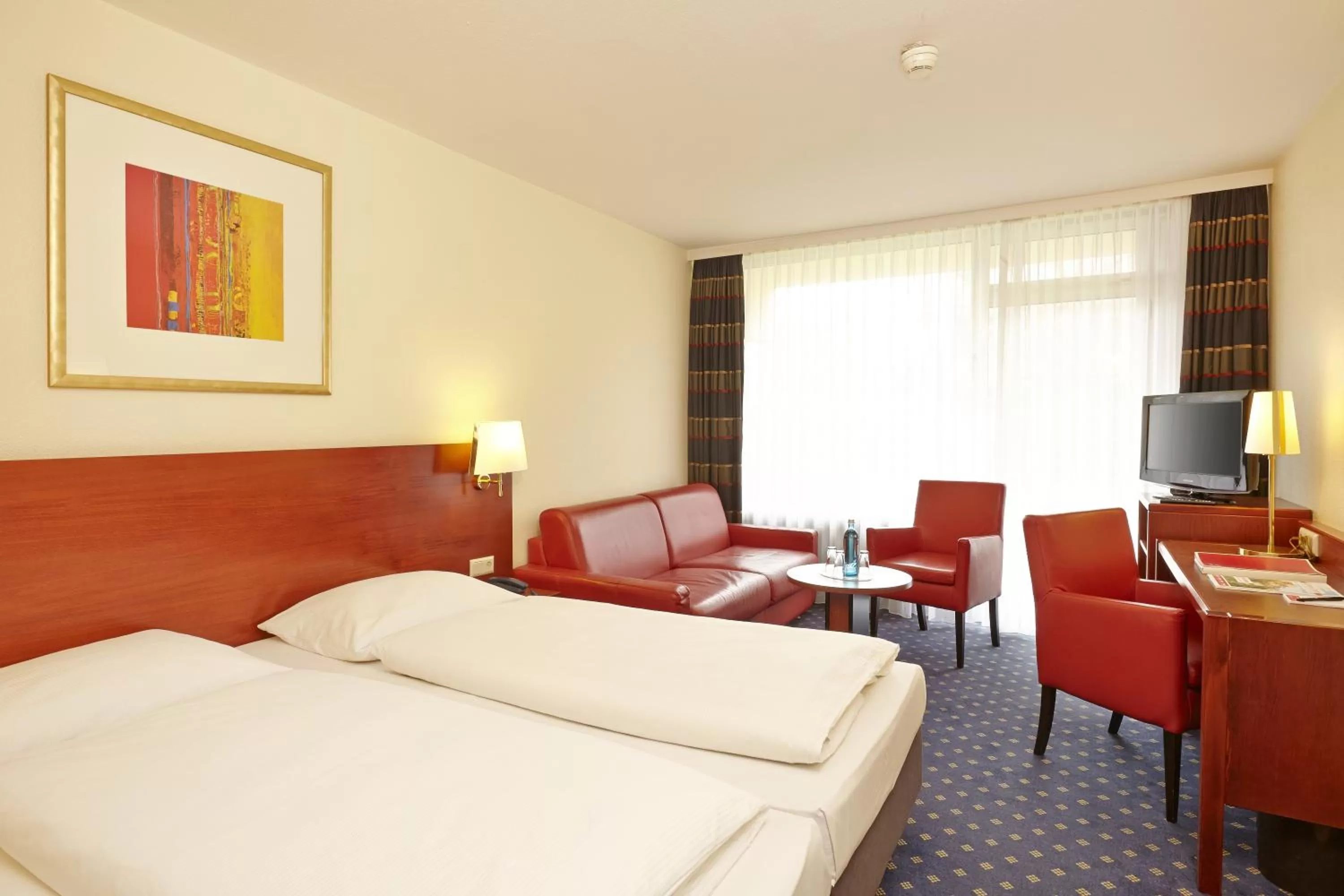 Family Room (2 Adults + 4 Children) in PLAZA INN Goslar