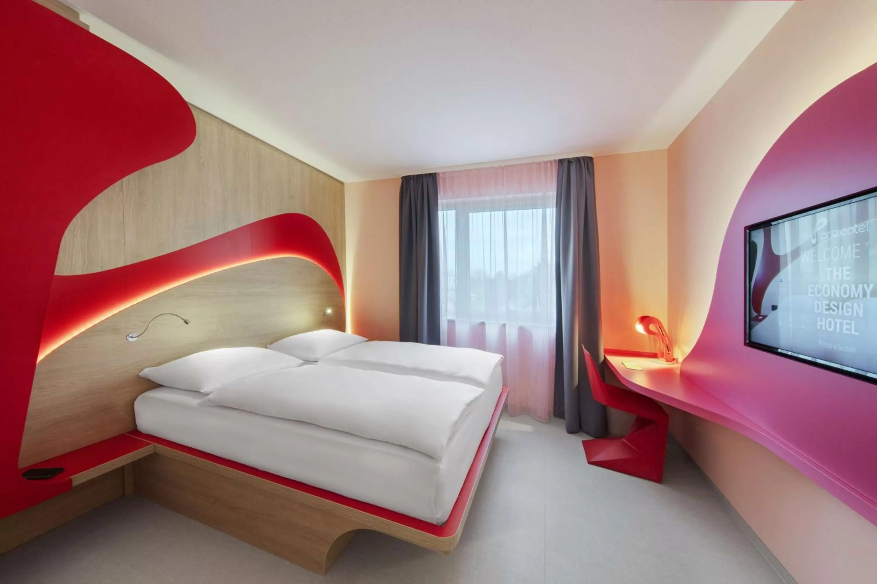 Bedroom, Bed in Prize by Radisson, Munich Airport