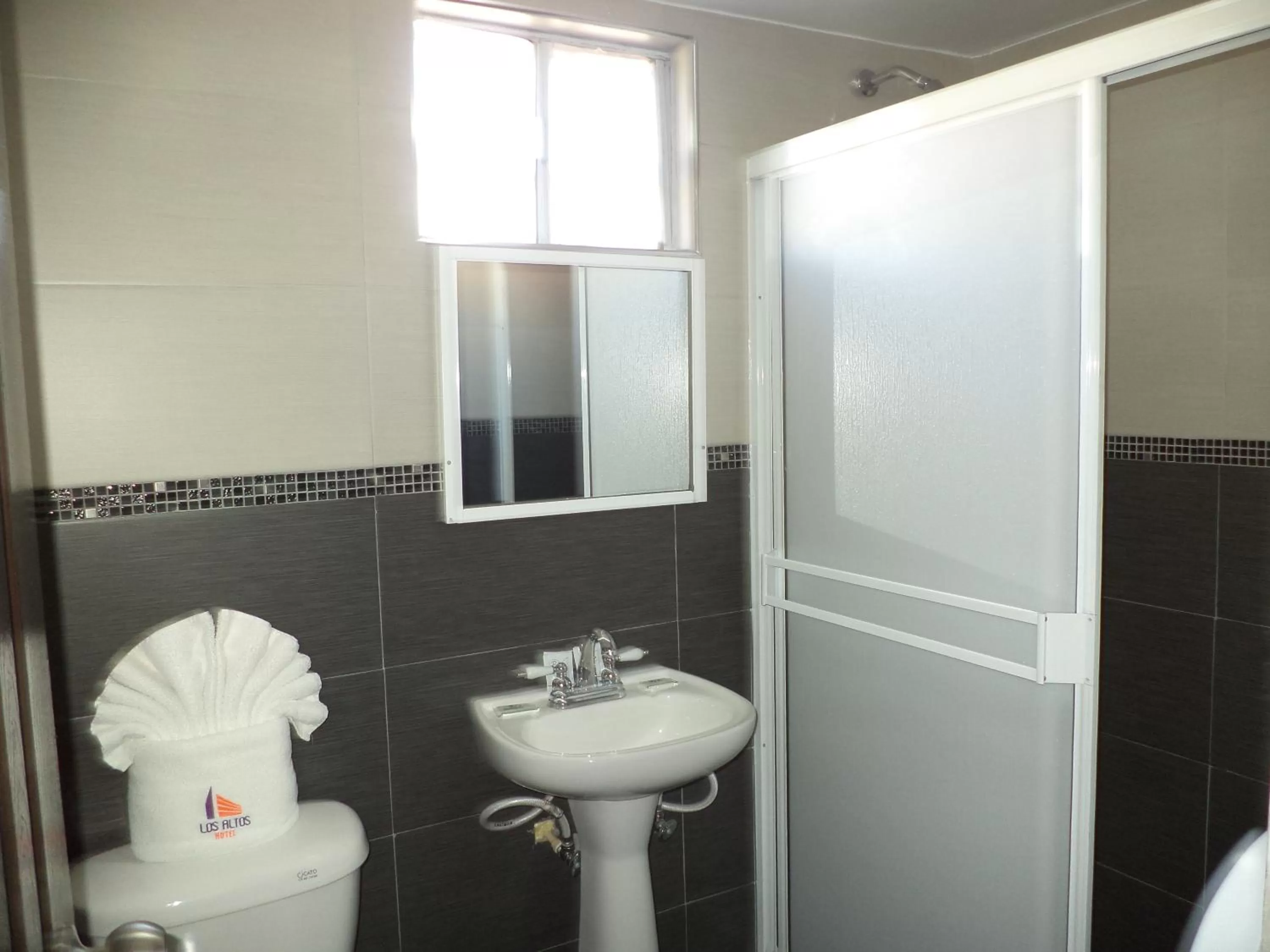 Bathroom in Hotel Los Altos