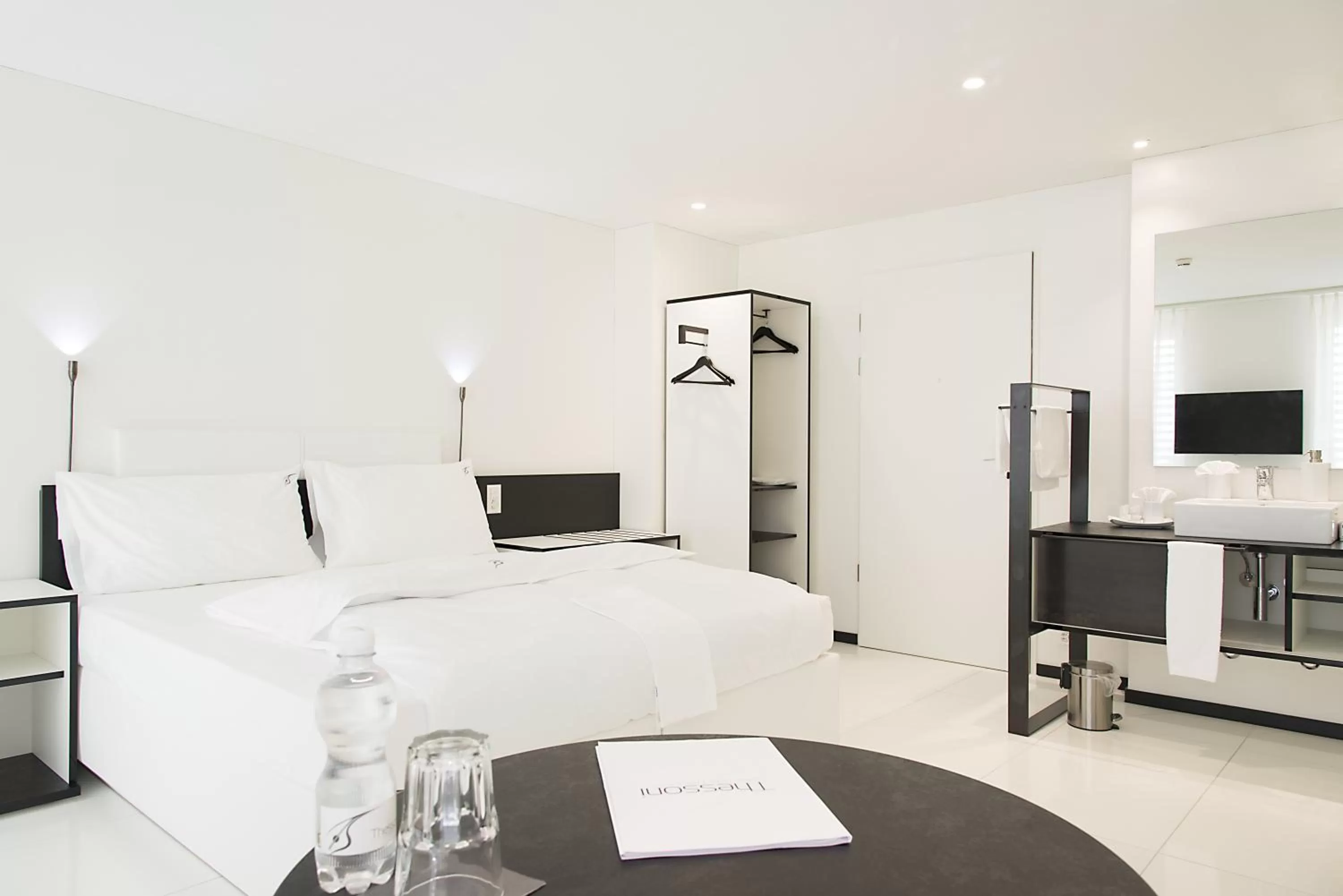 Bedroom in Residence Thessoni Home Zurich -self checkin -no restaurants-short&longstay
