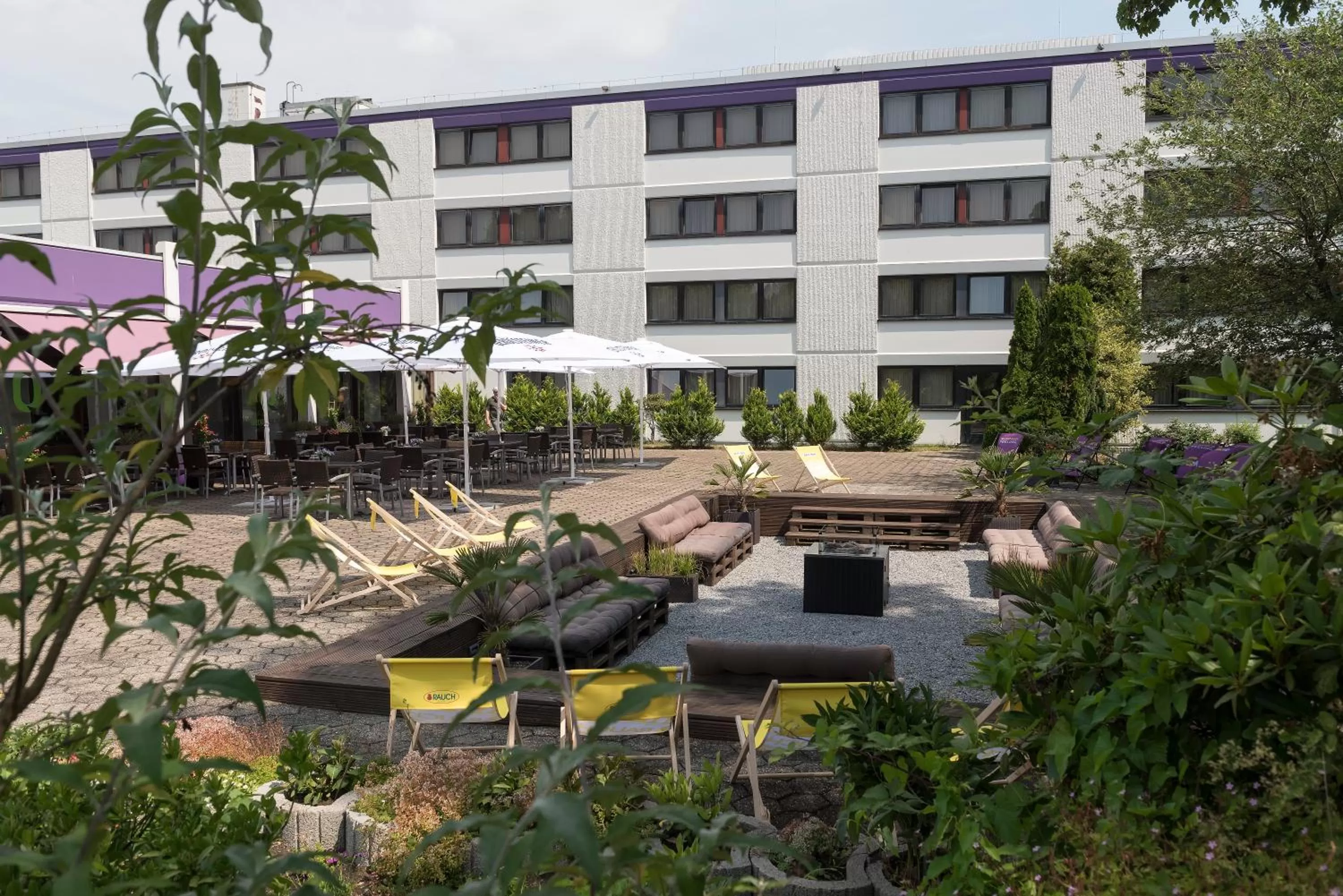 Balcony/Terrace, Property Building in Mercure Düsseldorf Airport