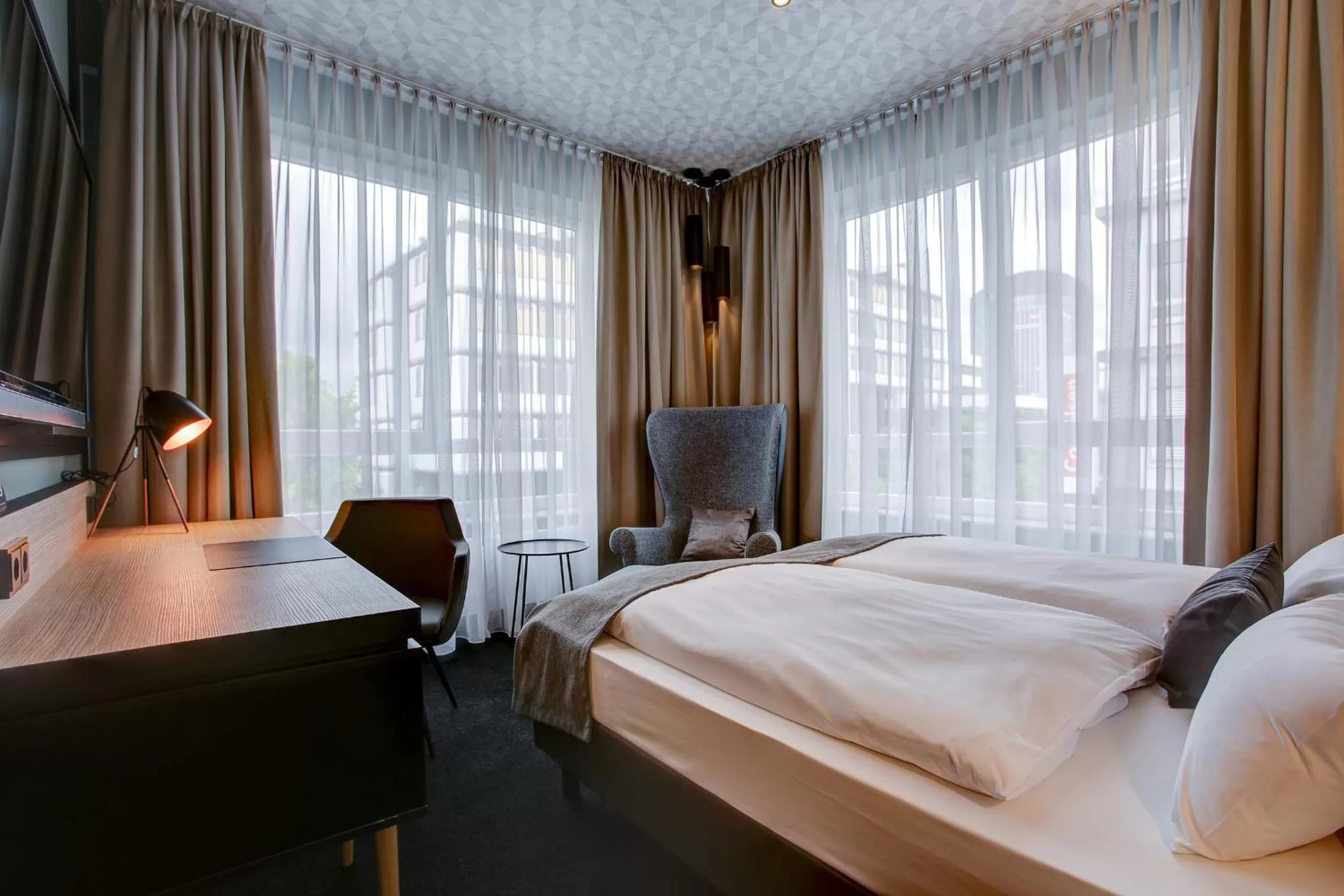 Photo of the whole room, Bed in Vienna House Easy by Wyndham Dortmund City