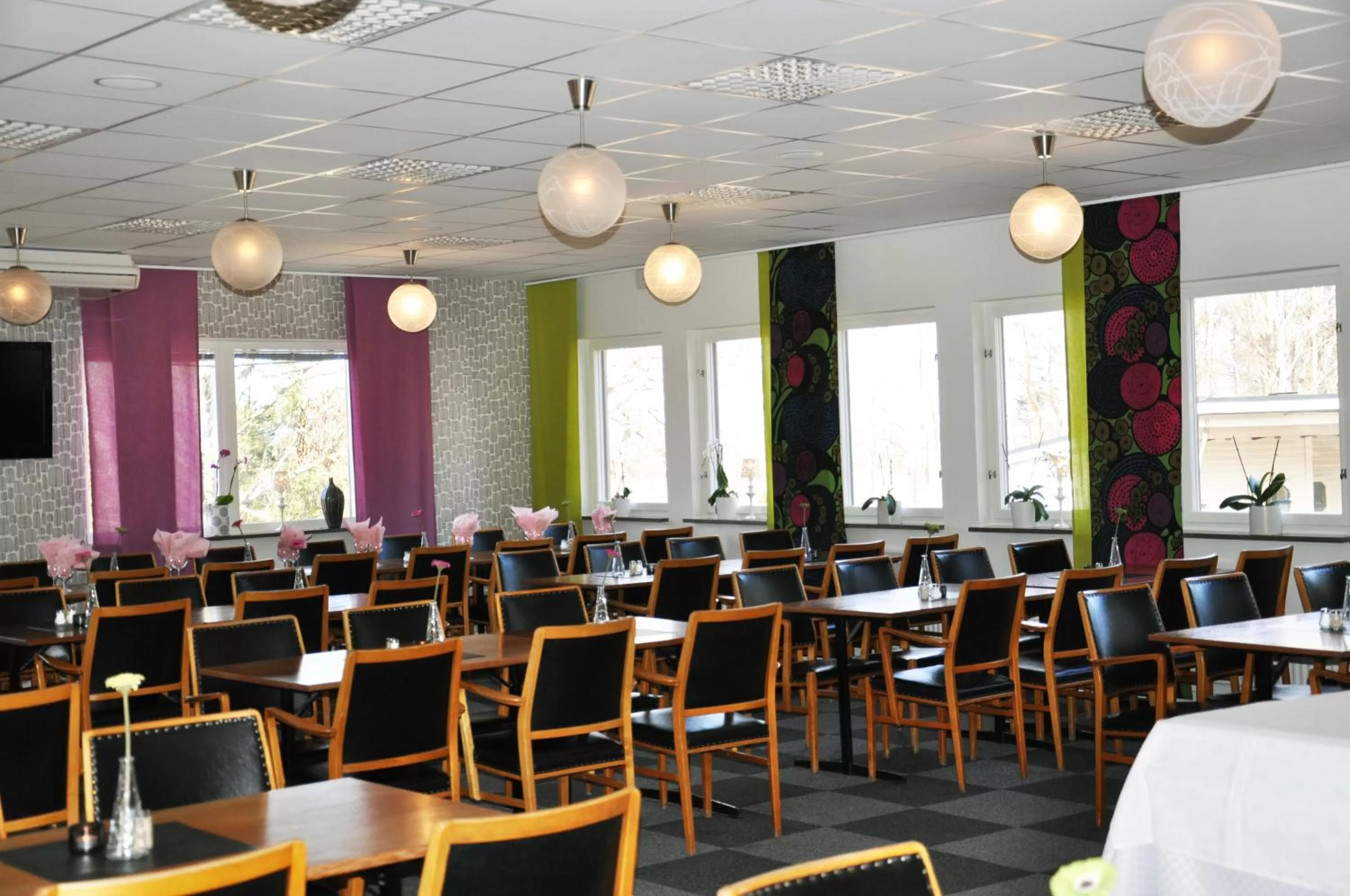 Restaurant/places to eat in Sjögestad Motell