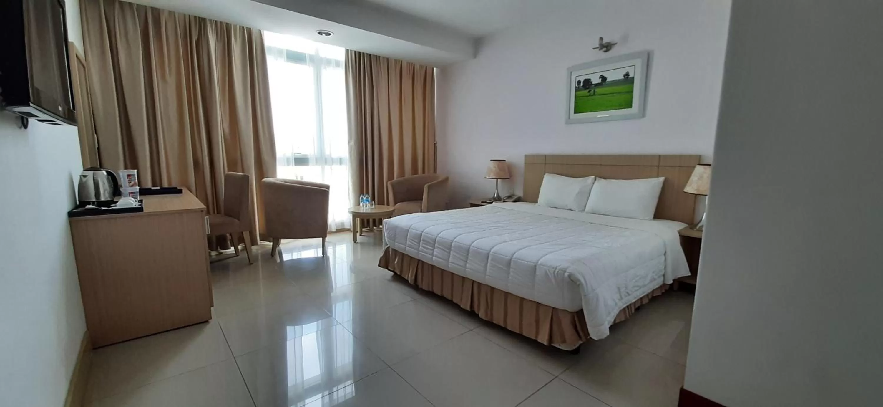 Photo of the whole room in River Hotel