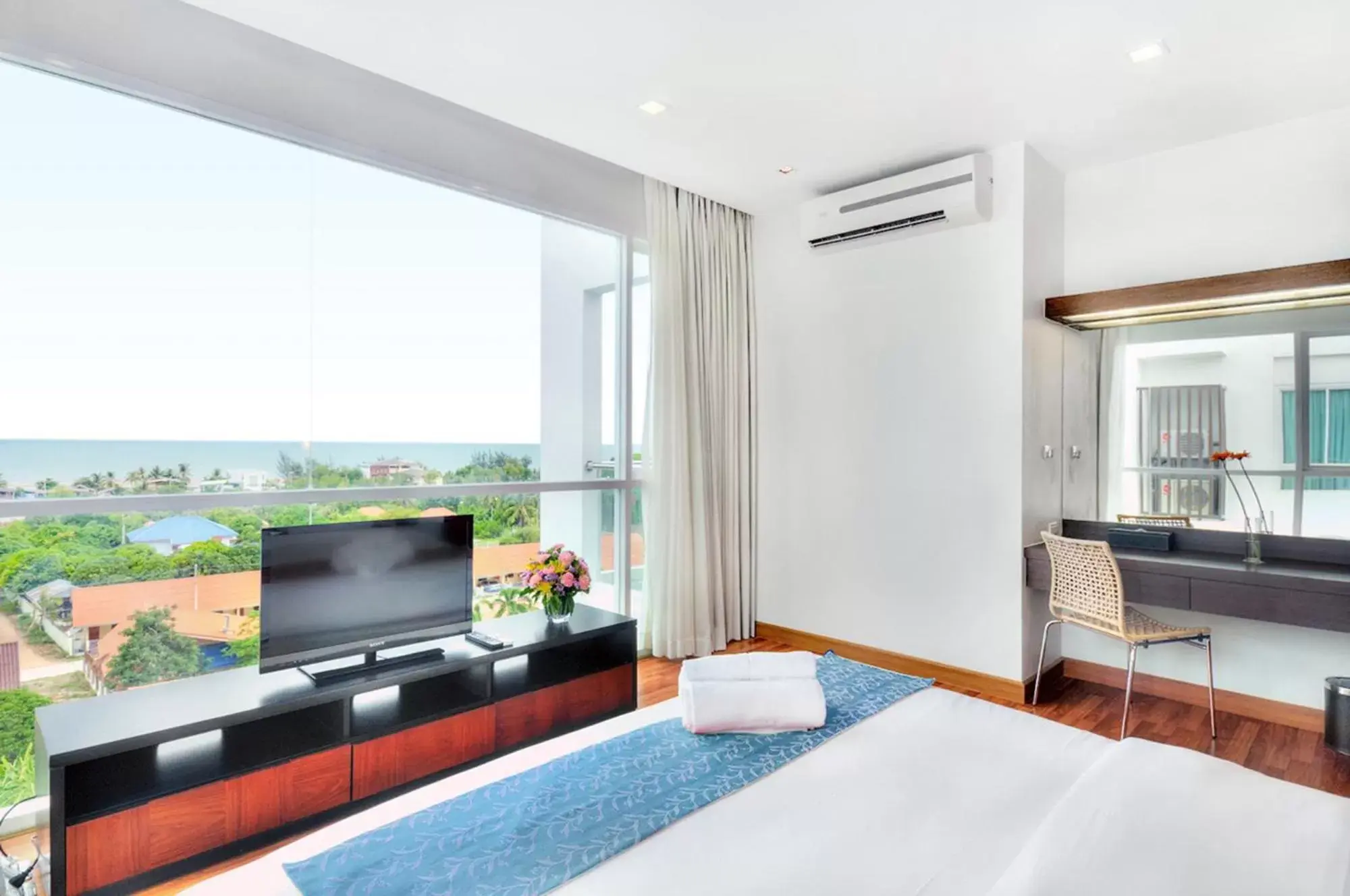 Royal Suite Three-Bedroom in Mida De Sea Hua Hin - SHA PLUS Royal Suite Three-Bedroom in Mida De Sea Hua Hin - SHA PLUS