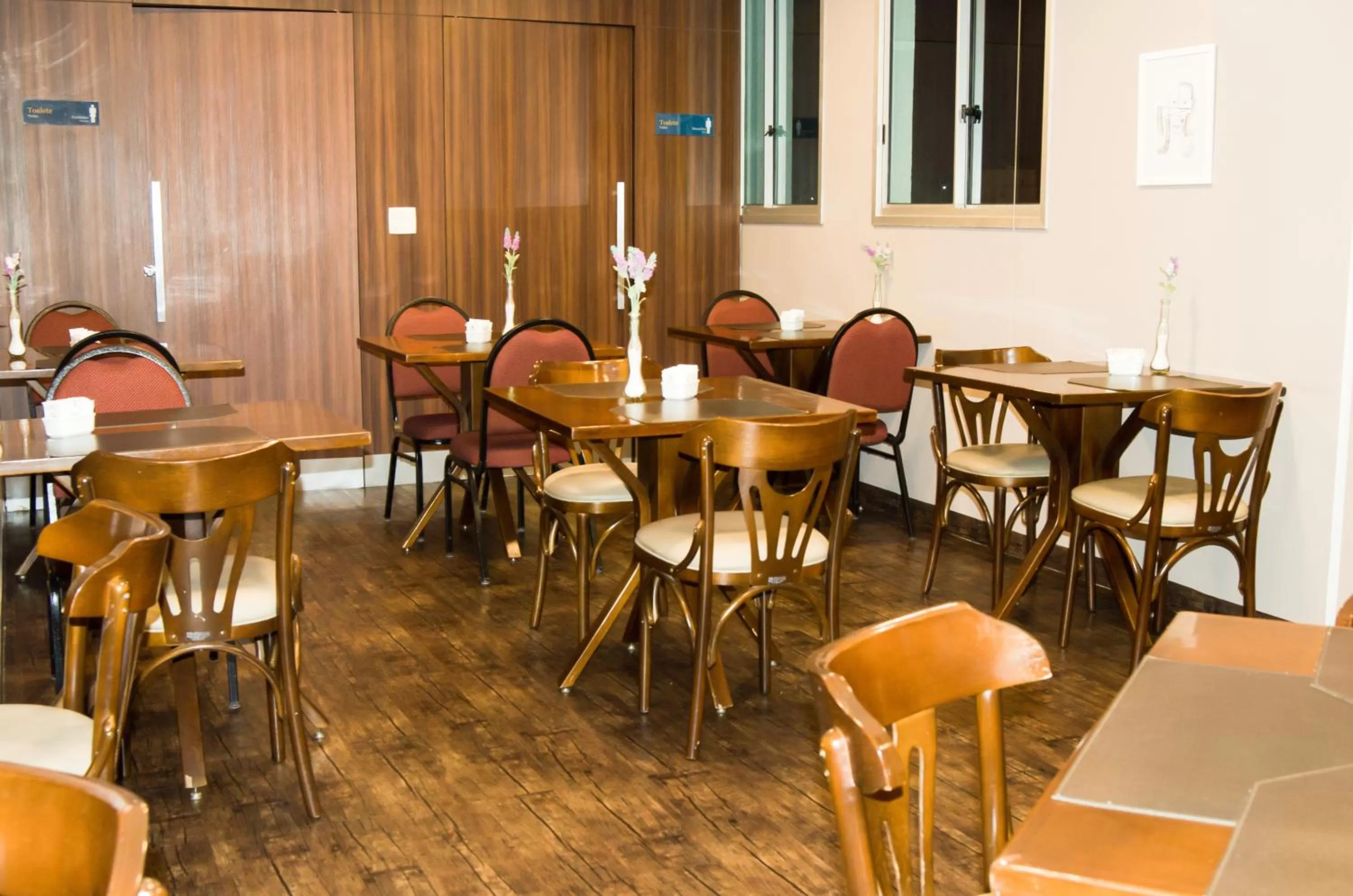 Breakfast, Restaurant/Places to Eat in Ímpar Suítes Cidade Nova