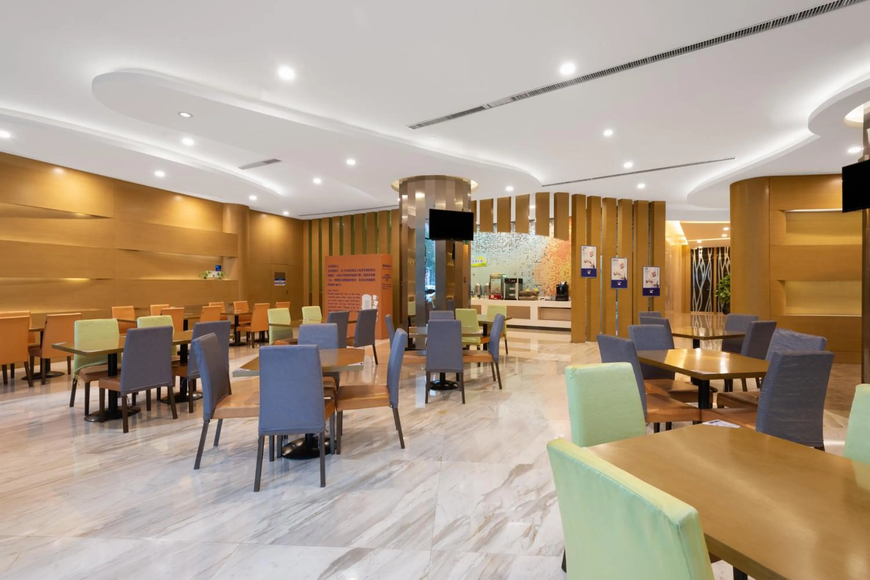 Breakfast in Holiday Inn Express Nantong Downtown by IHG