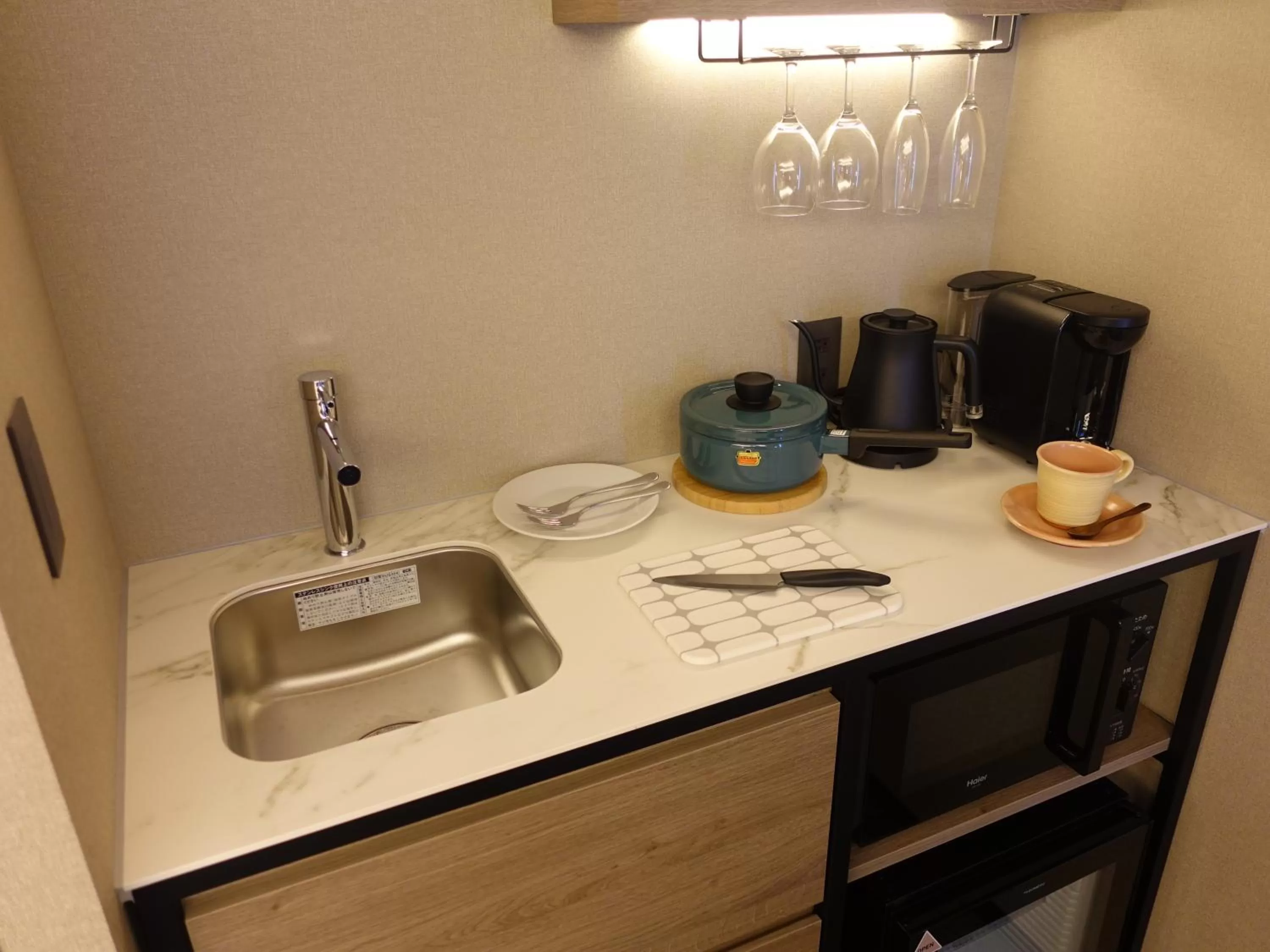 Coffee/tea facilities in Tokyu Stay Hakodate Asaichi Akarinoyu