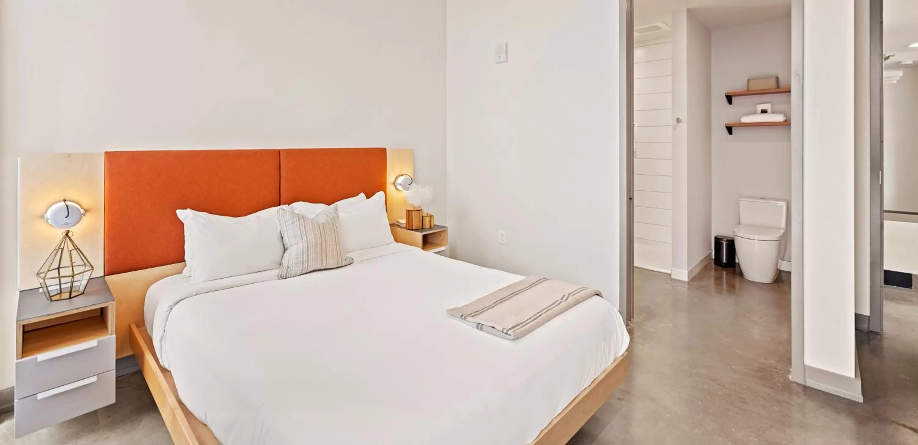 Bedroom, Bed in Placemakr Wedgewood-Houston - South Nashville