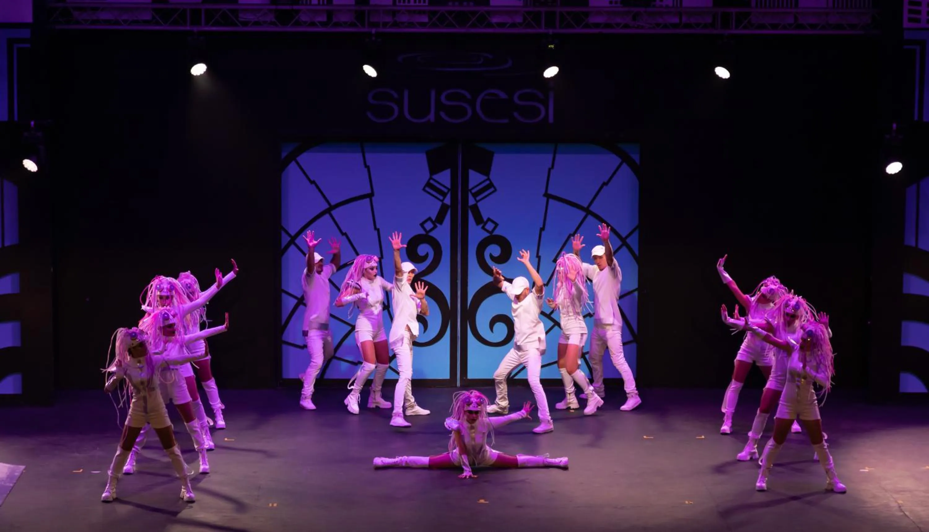 People in Susesi Luxury Resort