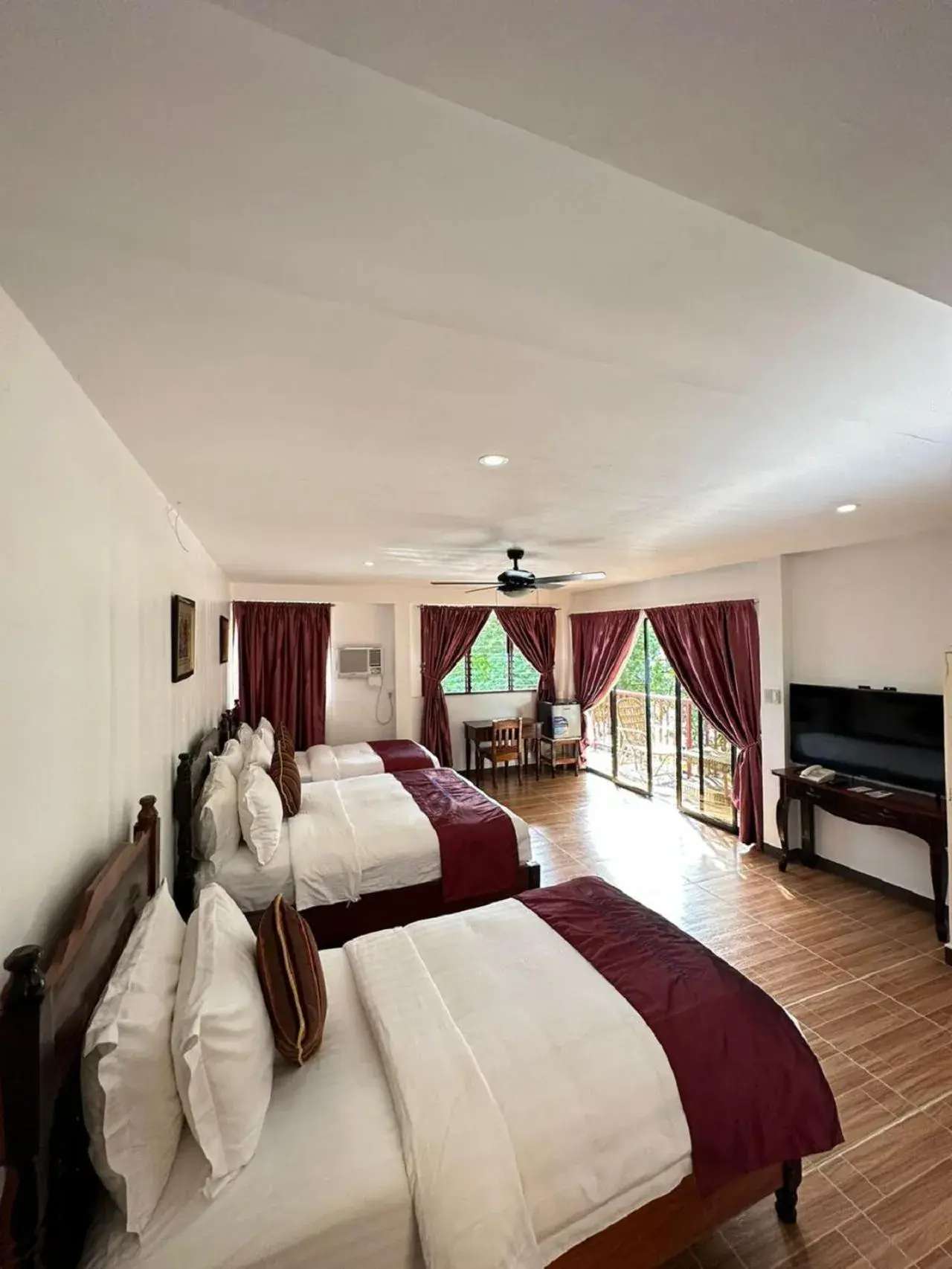 Family Room with Balcony in Doublegem Beach Resort and Hotel Family Room with Balcony in Doublegem Beach Resort and Hotel