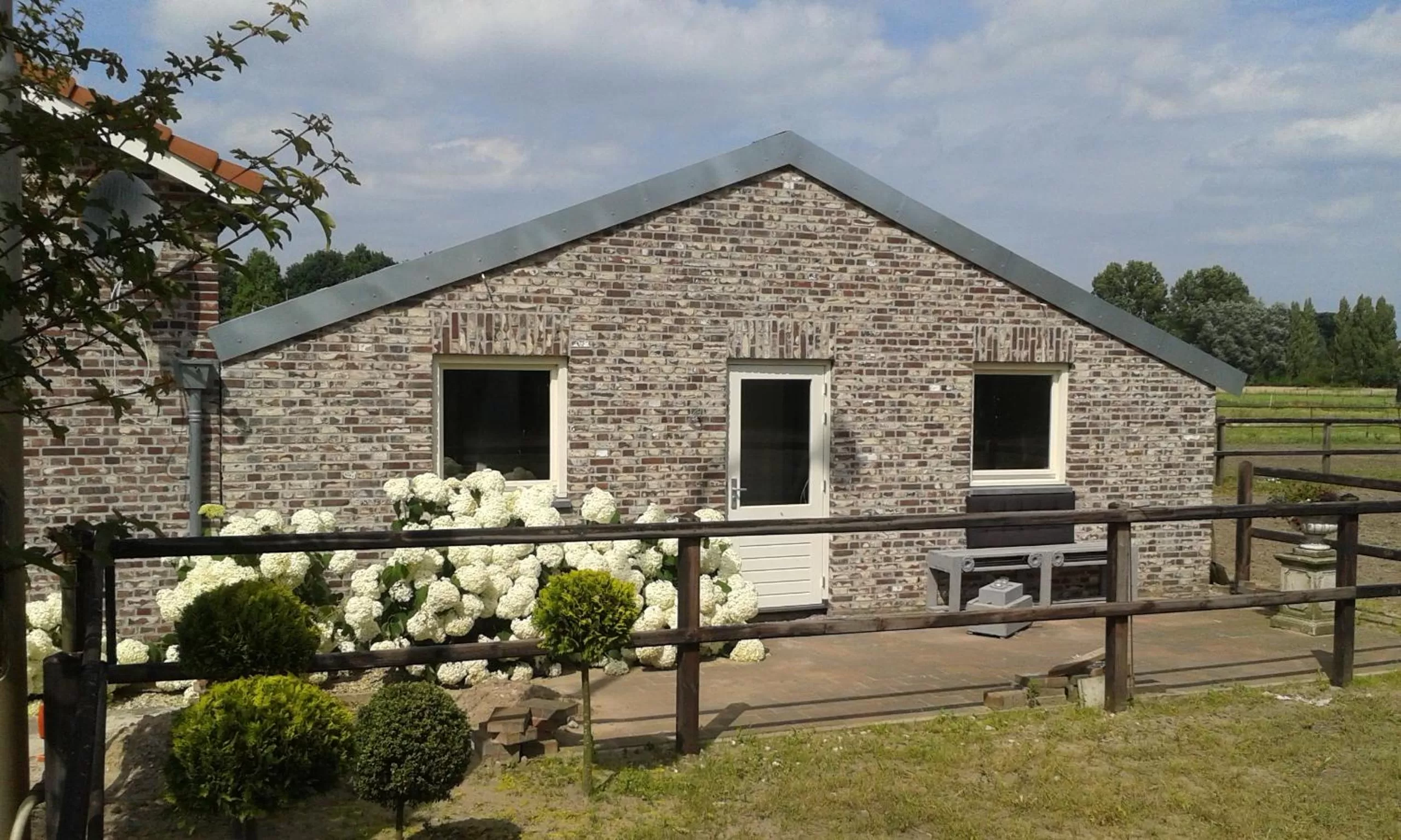 Facade/entrance in B & B " De 7 Sprong "