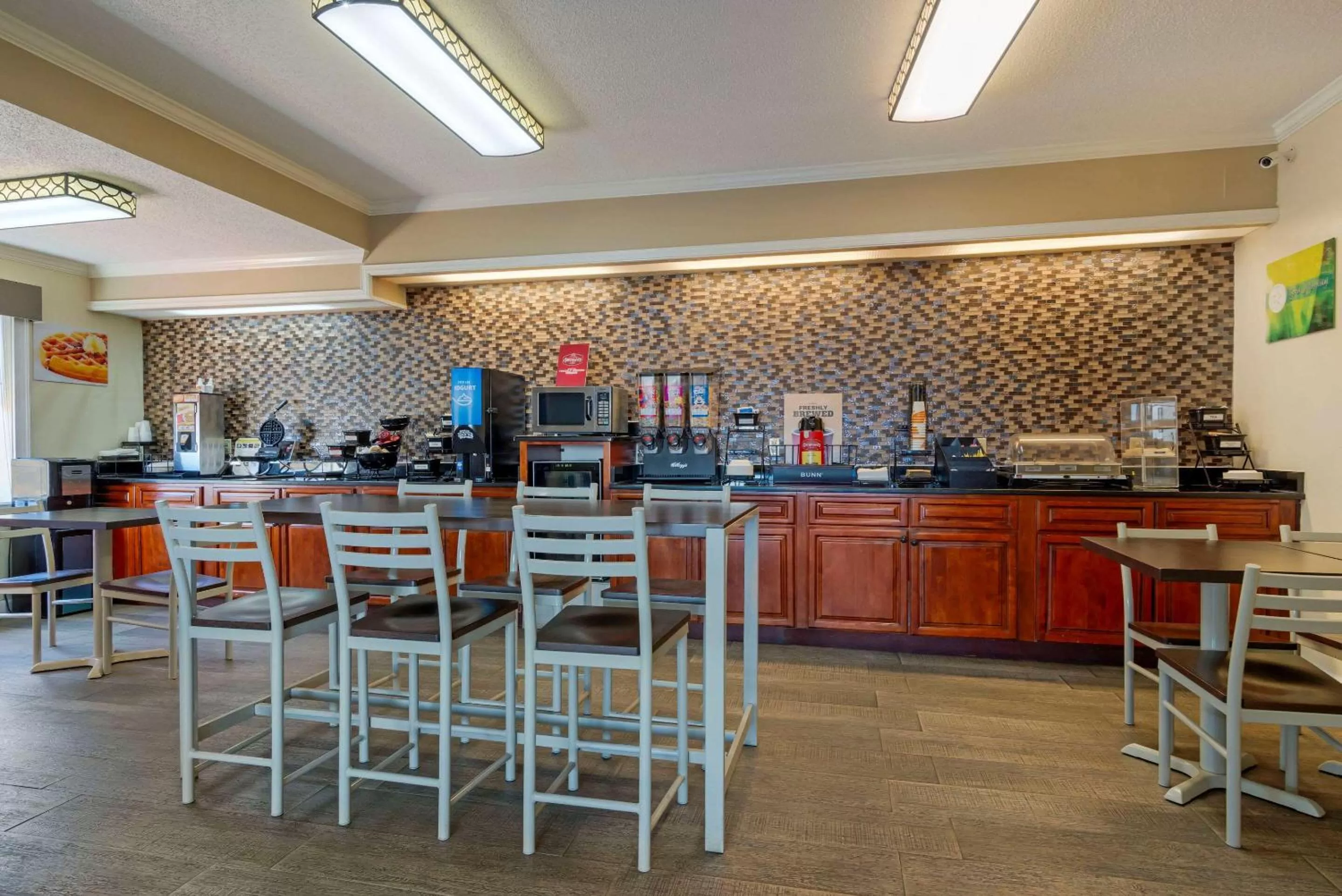 Restaurant/places to eat in Quality Inn Ashburn