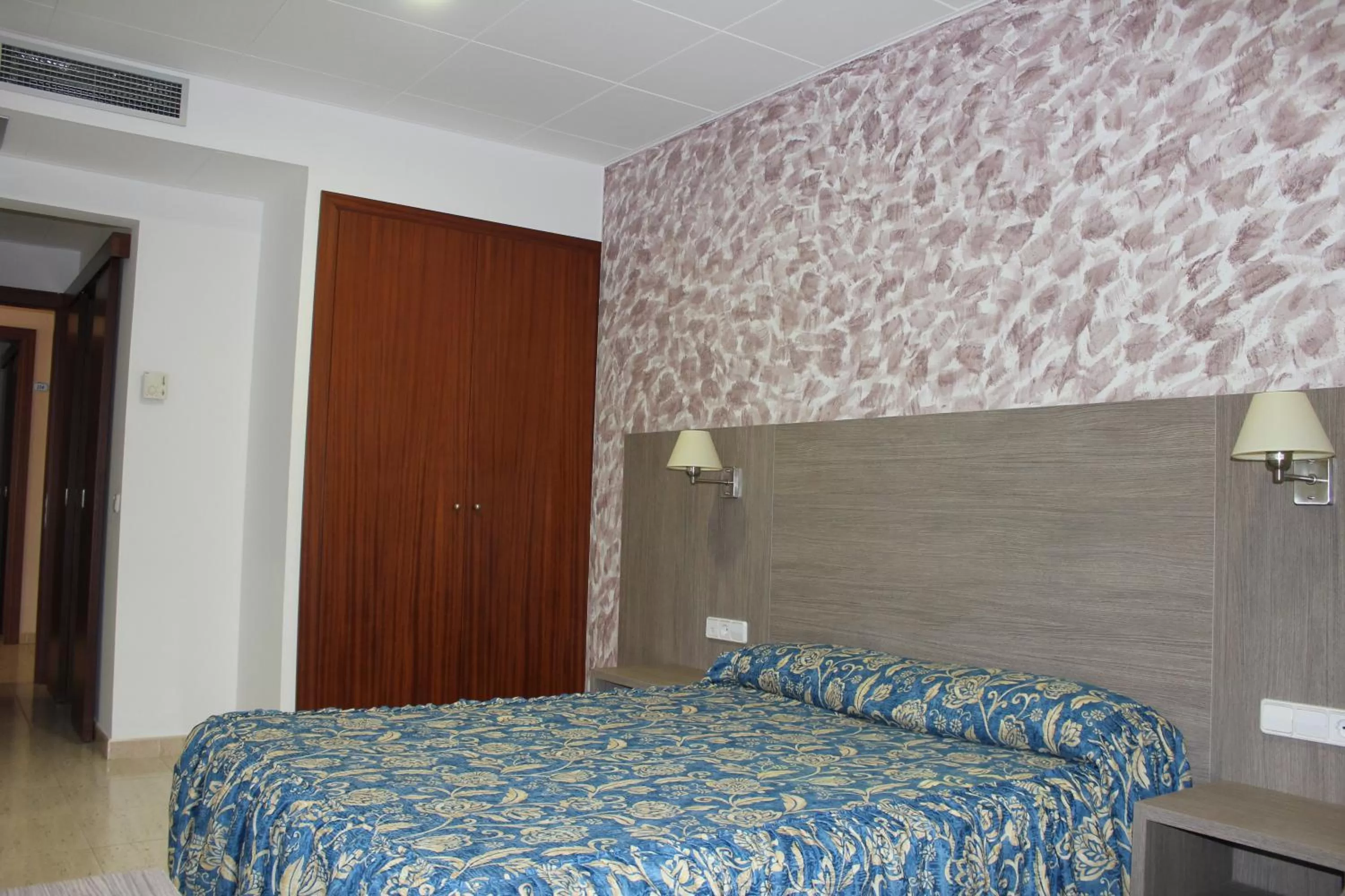 Photo of the whole room, Bed in Ca La Maria