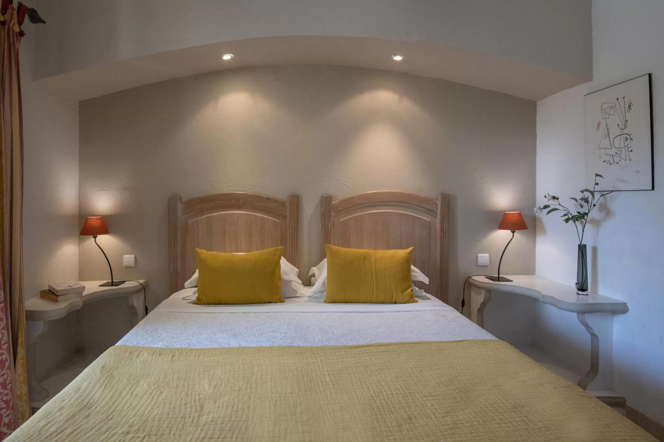 Bedroom, Bed in Hotel Les Messugues