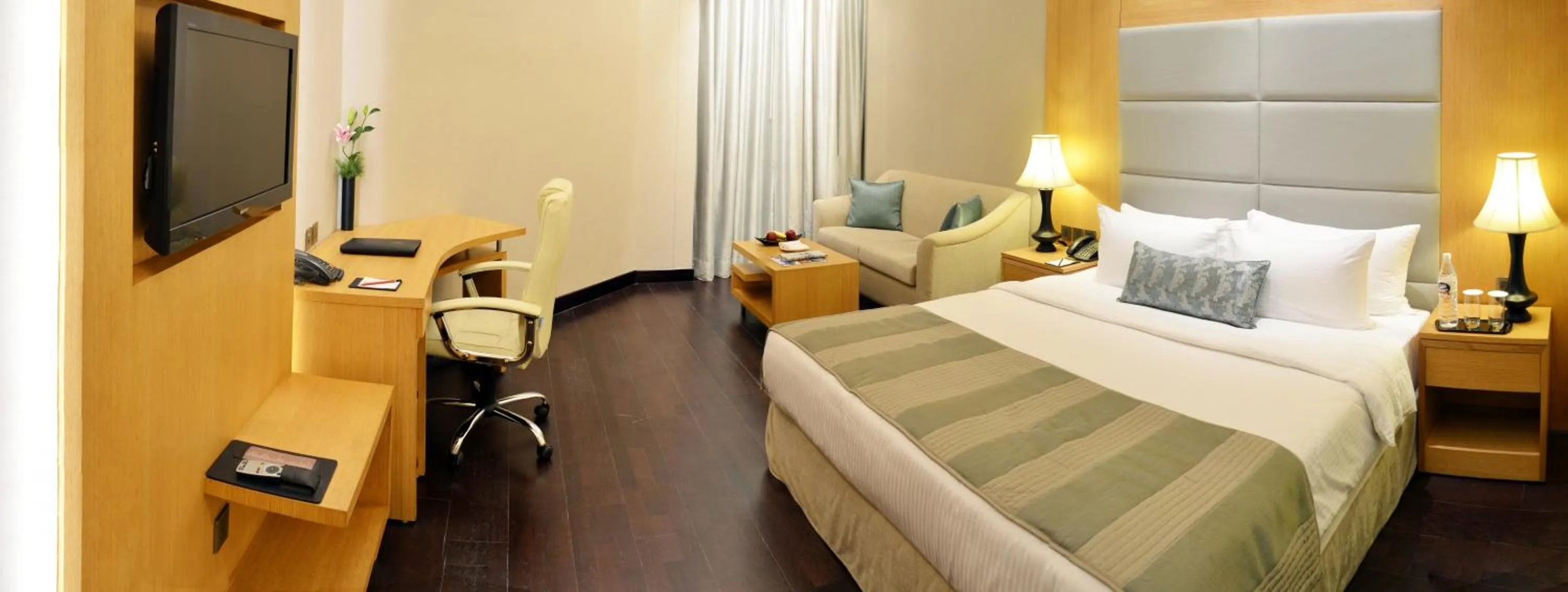 Bedroom, Bed in The Umrao