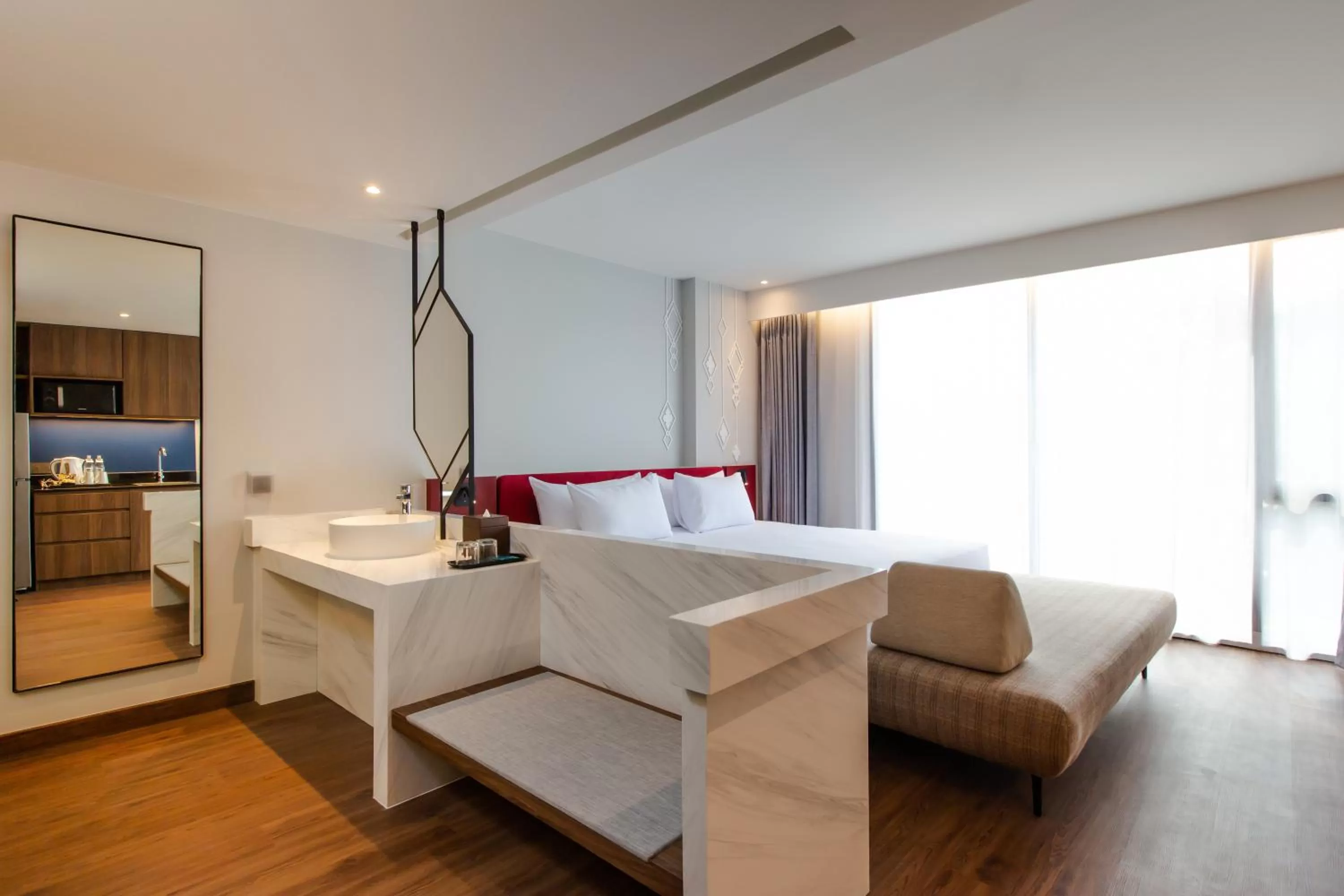 Photo of the whole room, Bed in Centara Life Hotel Bangkok Phra Nakhon