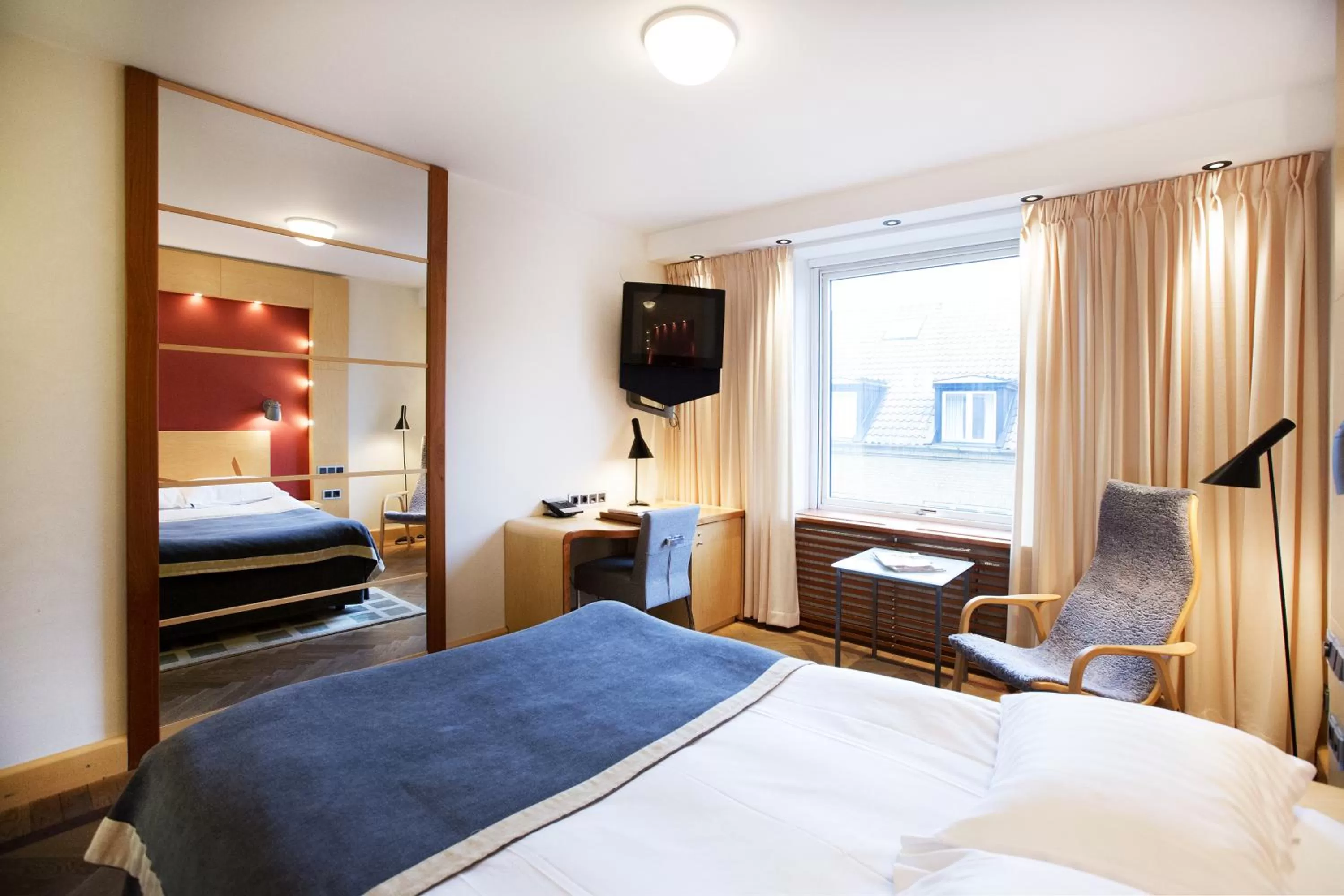 Bedroom, Bed in Hotel Lundia