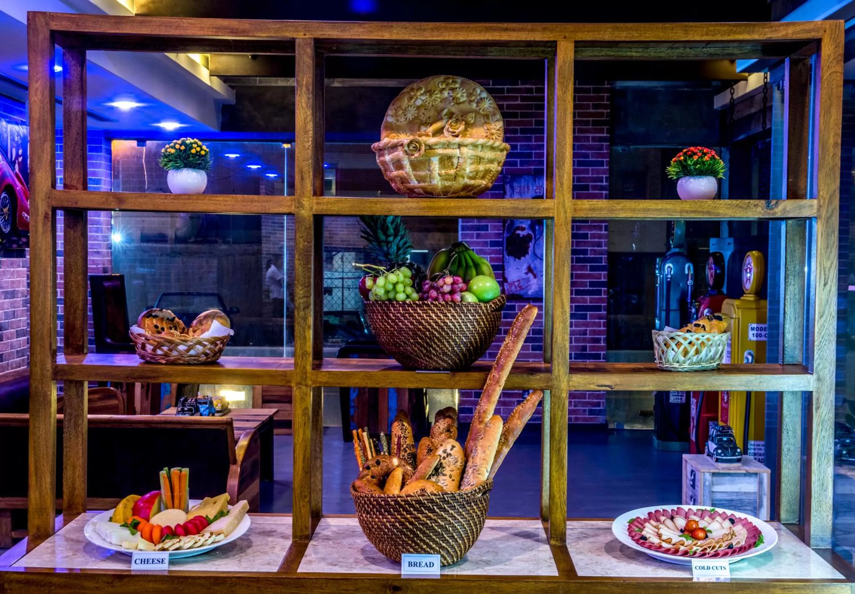 Flowery Holiday Suites