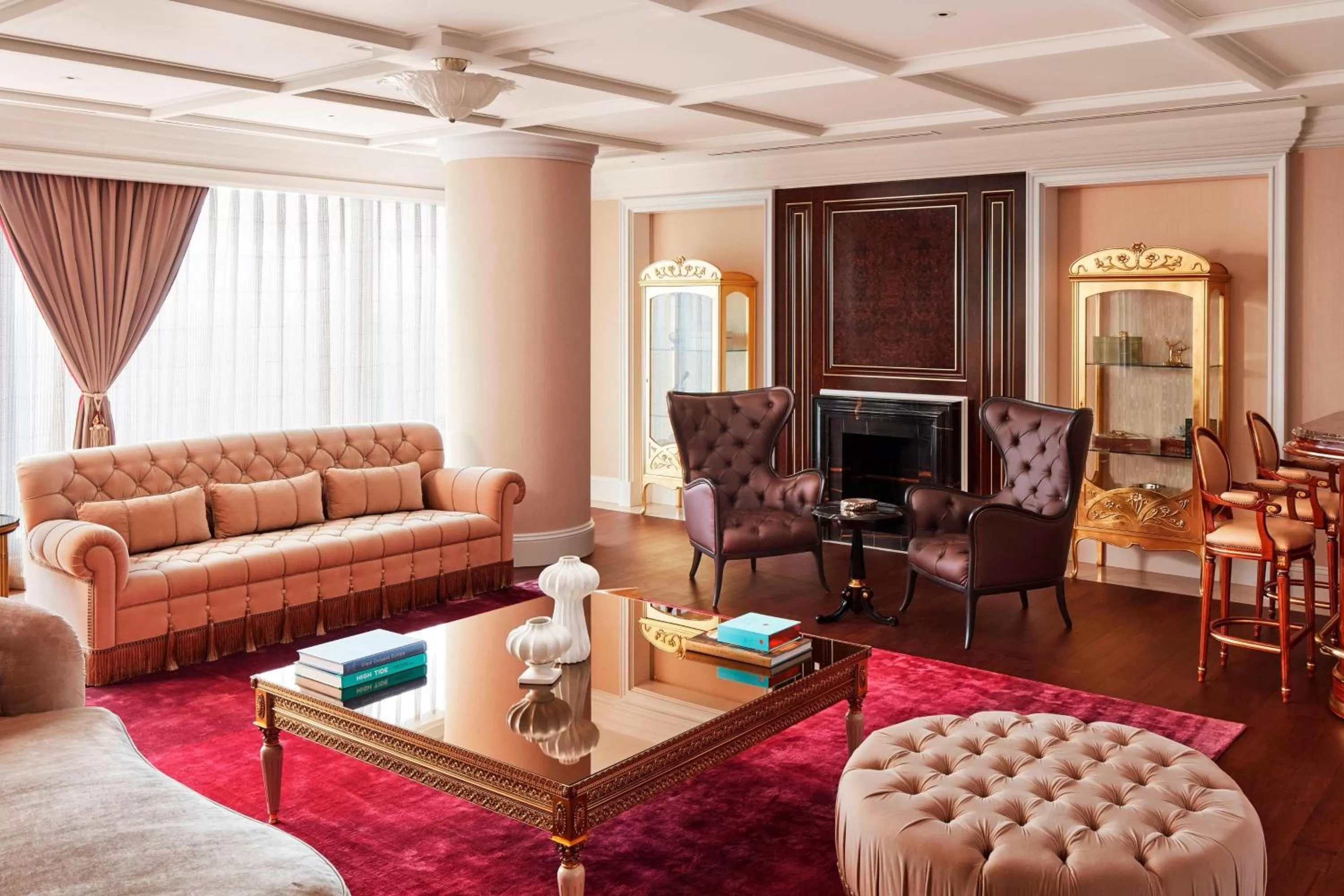 Living room in The Ritz-Carlton, Pune
