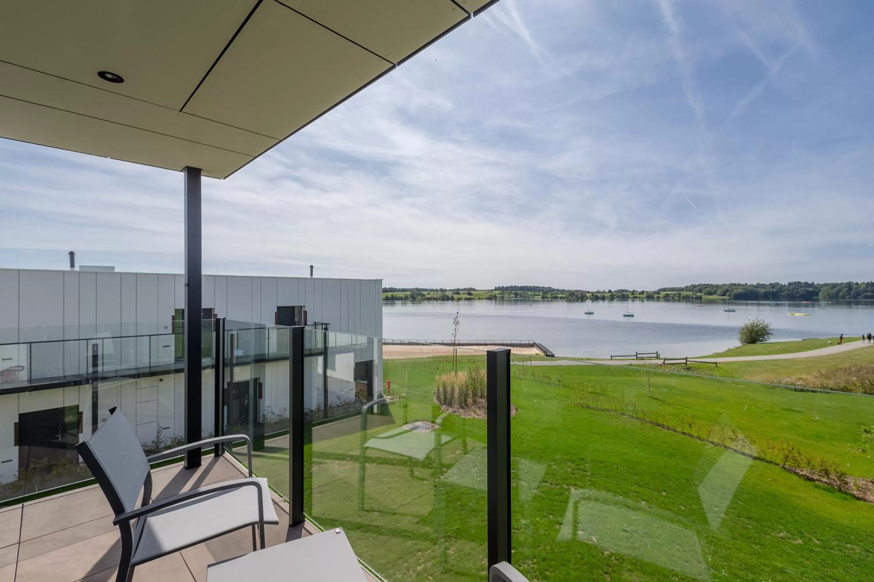 Balcony/Terrace in Golden Lakes Hotel
