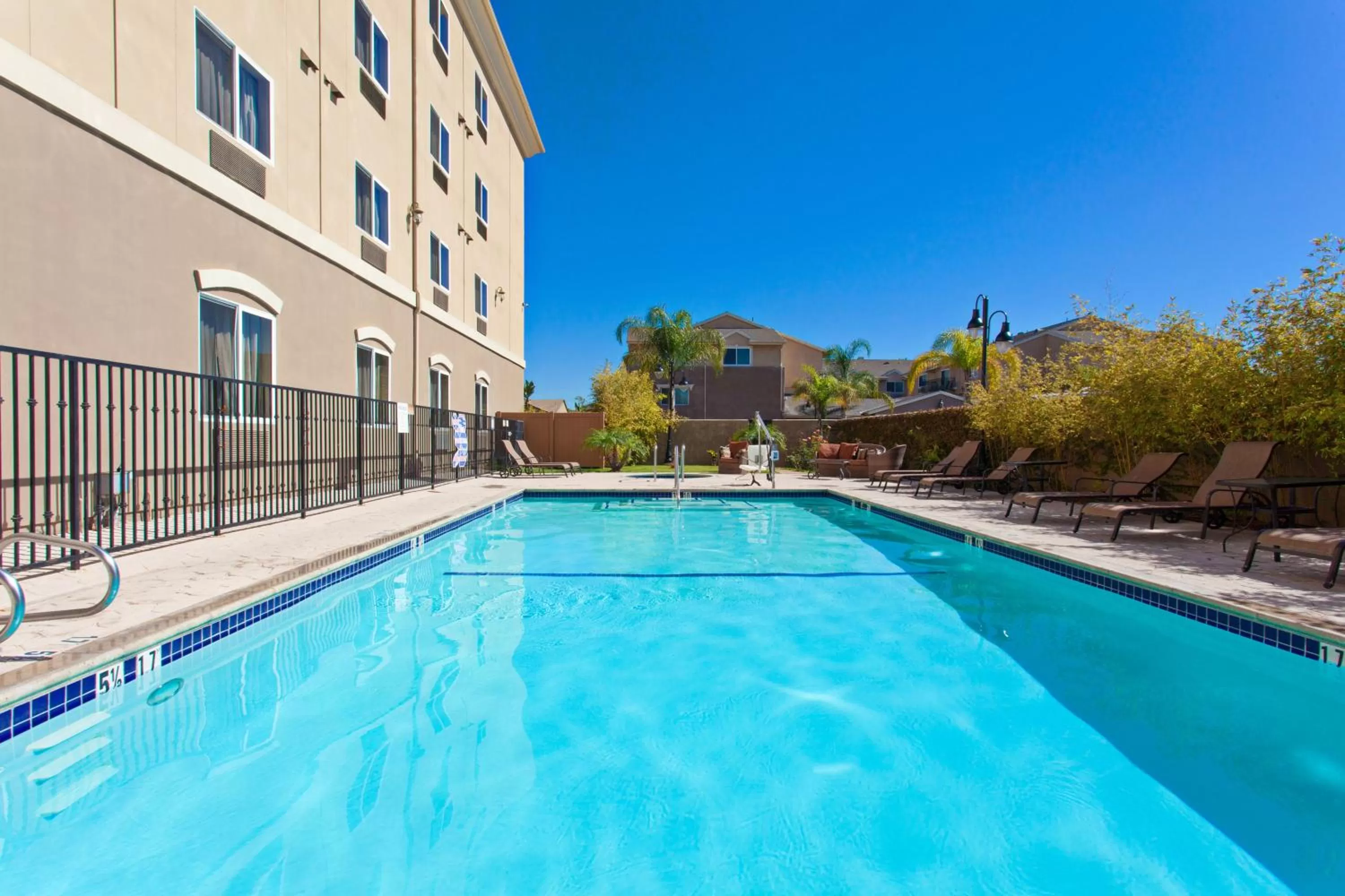 Swimming pool in Holiday Inn Express Hotel & Suites Los Angeles Airport Hawthorne by IHG