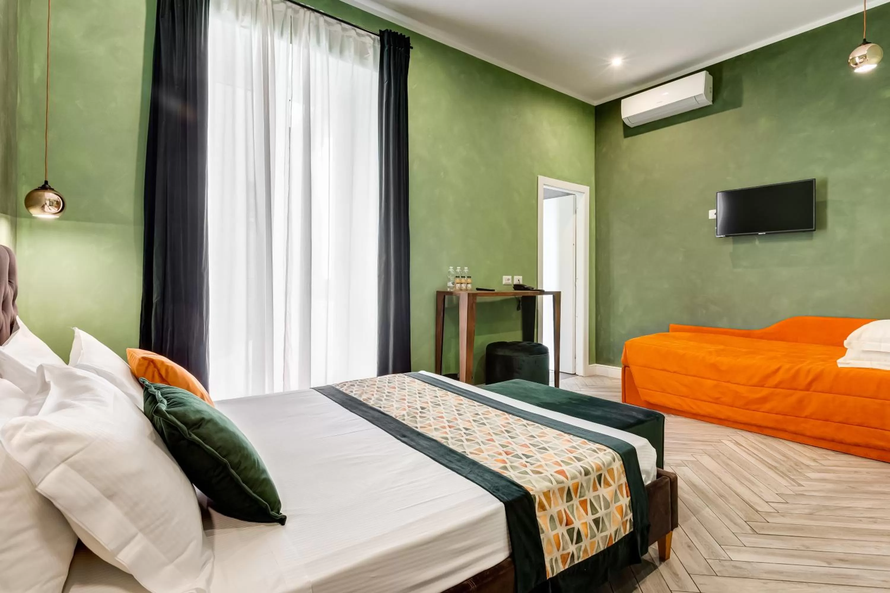 Bed in Ripetta Luxurious Suites