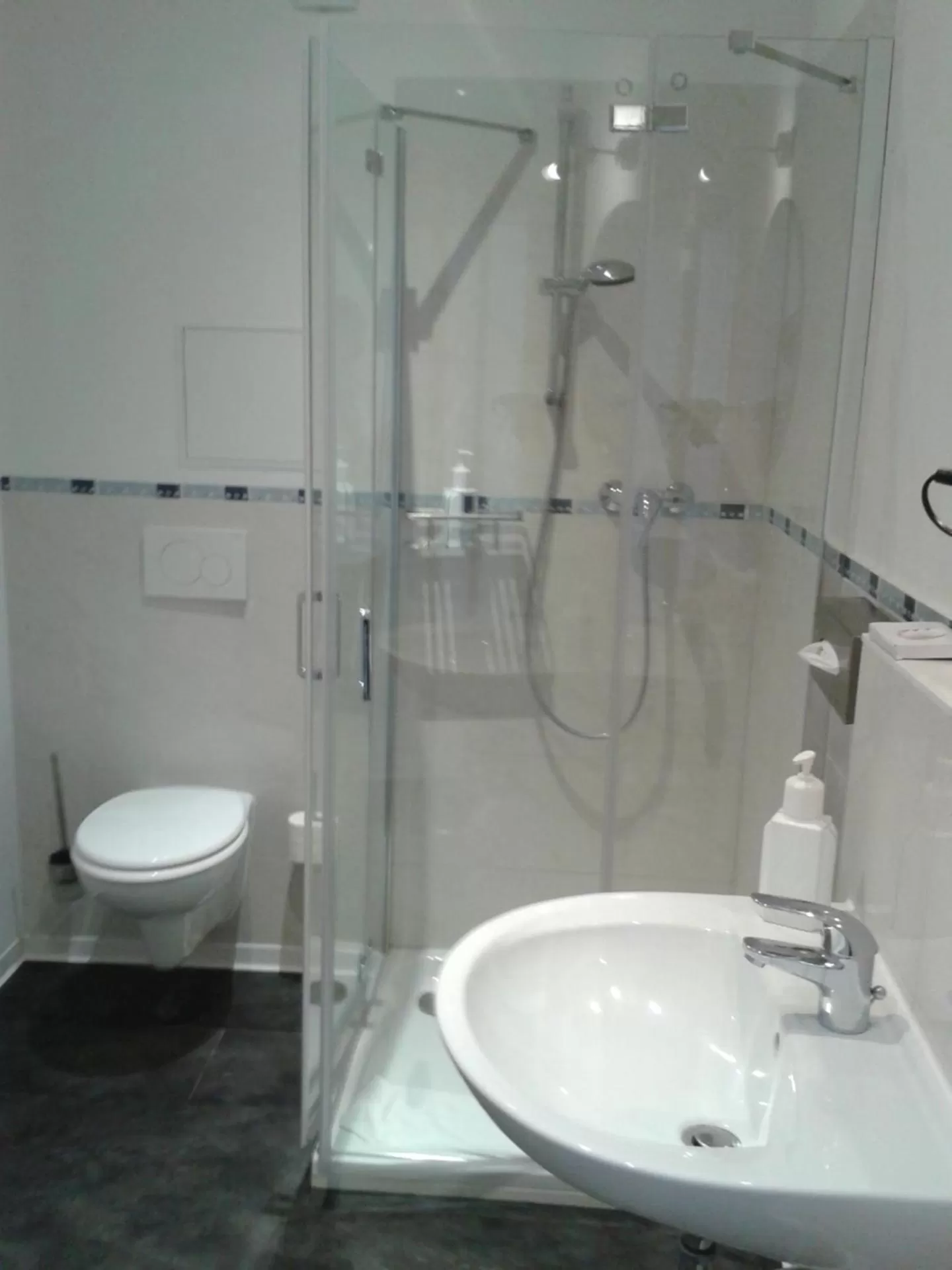 Bathroom in Hotel Rhein-Residenz