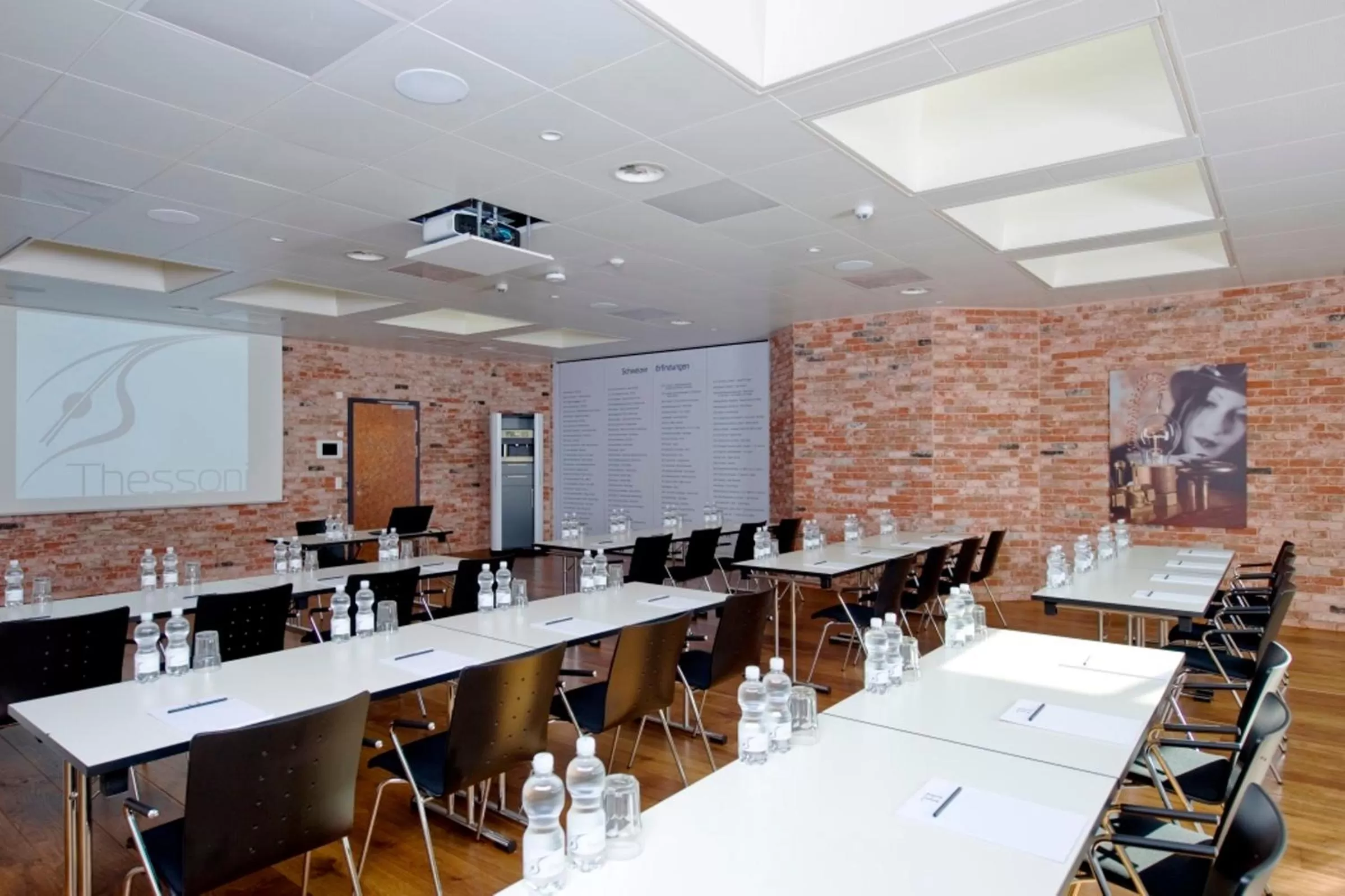 Business facilities in Boutiquehotel Thessoni Classic & Self service Residence Home Zürich