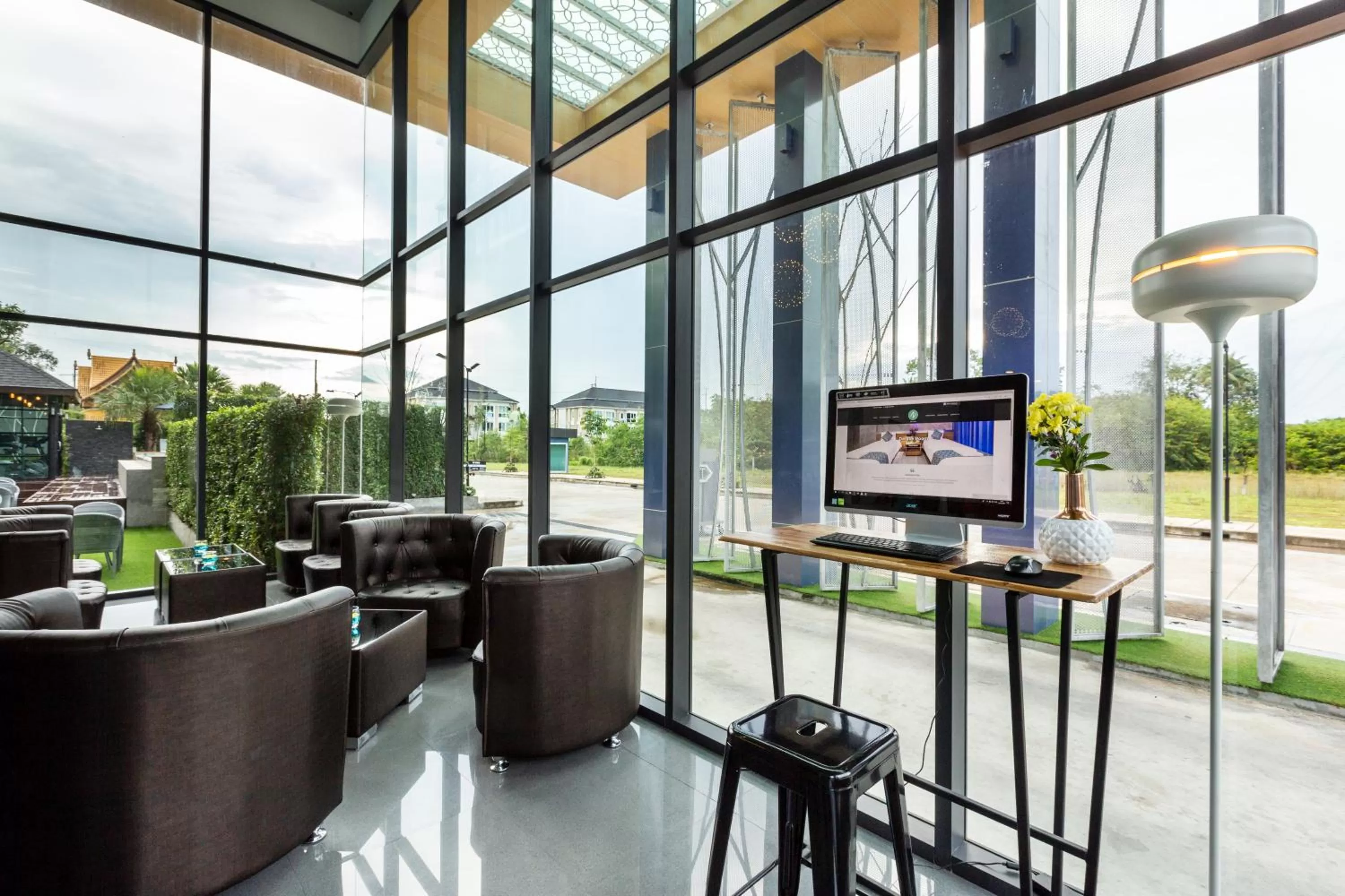 Lounge or bar in NAP KRABI HOTEL - SHA Extra Plus