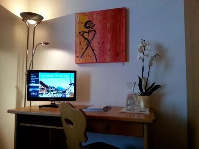 Photo of the whole room in Sonnegg Hotel