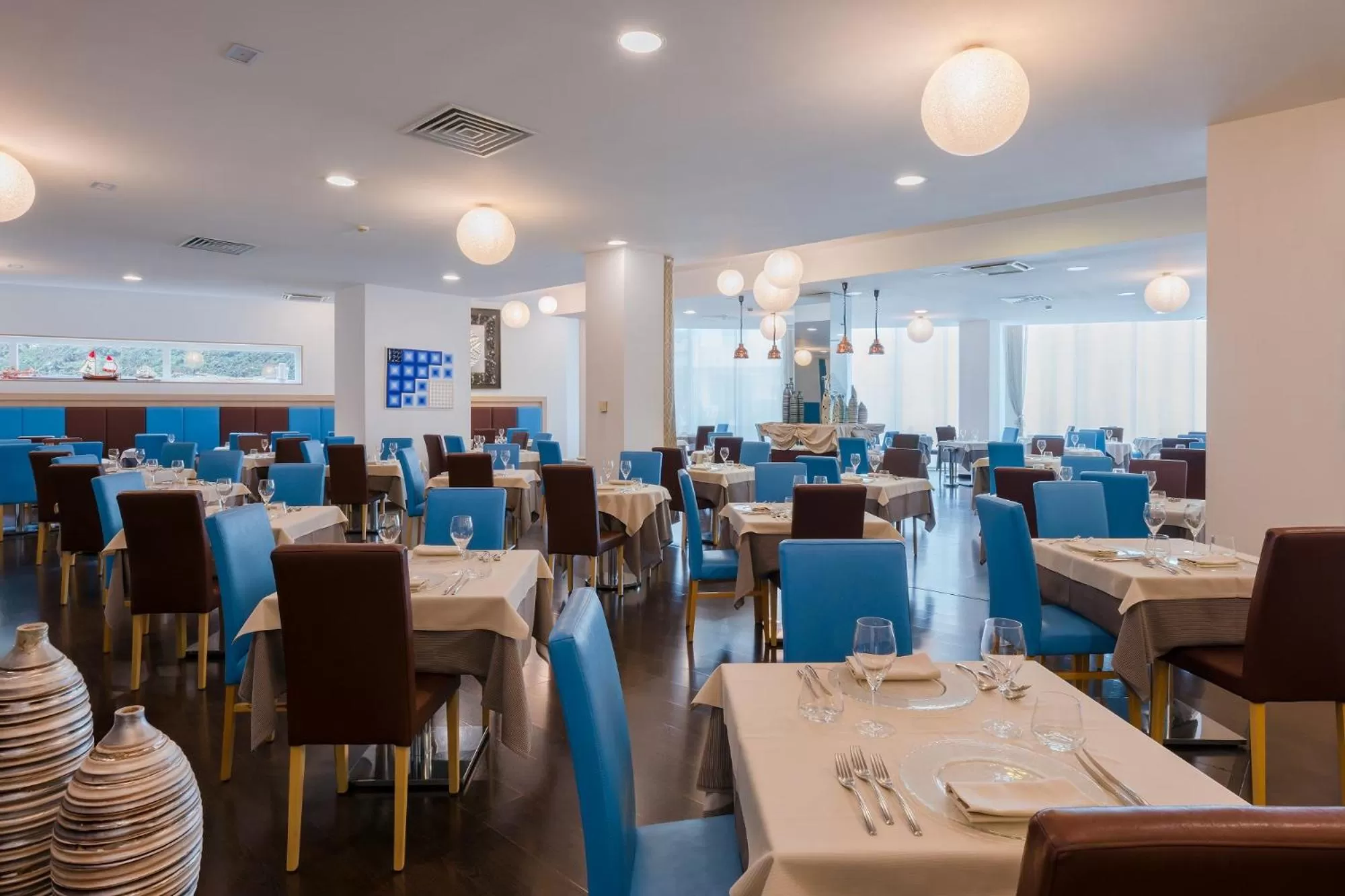 Restaurant/places to eat in Hotel Mioni Royal San