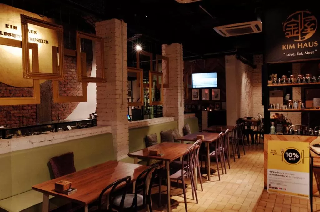 Restaurant/places to eat in Kim Haus Loft