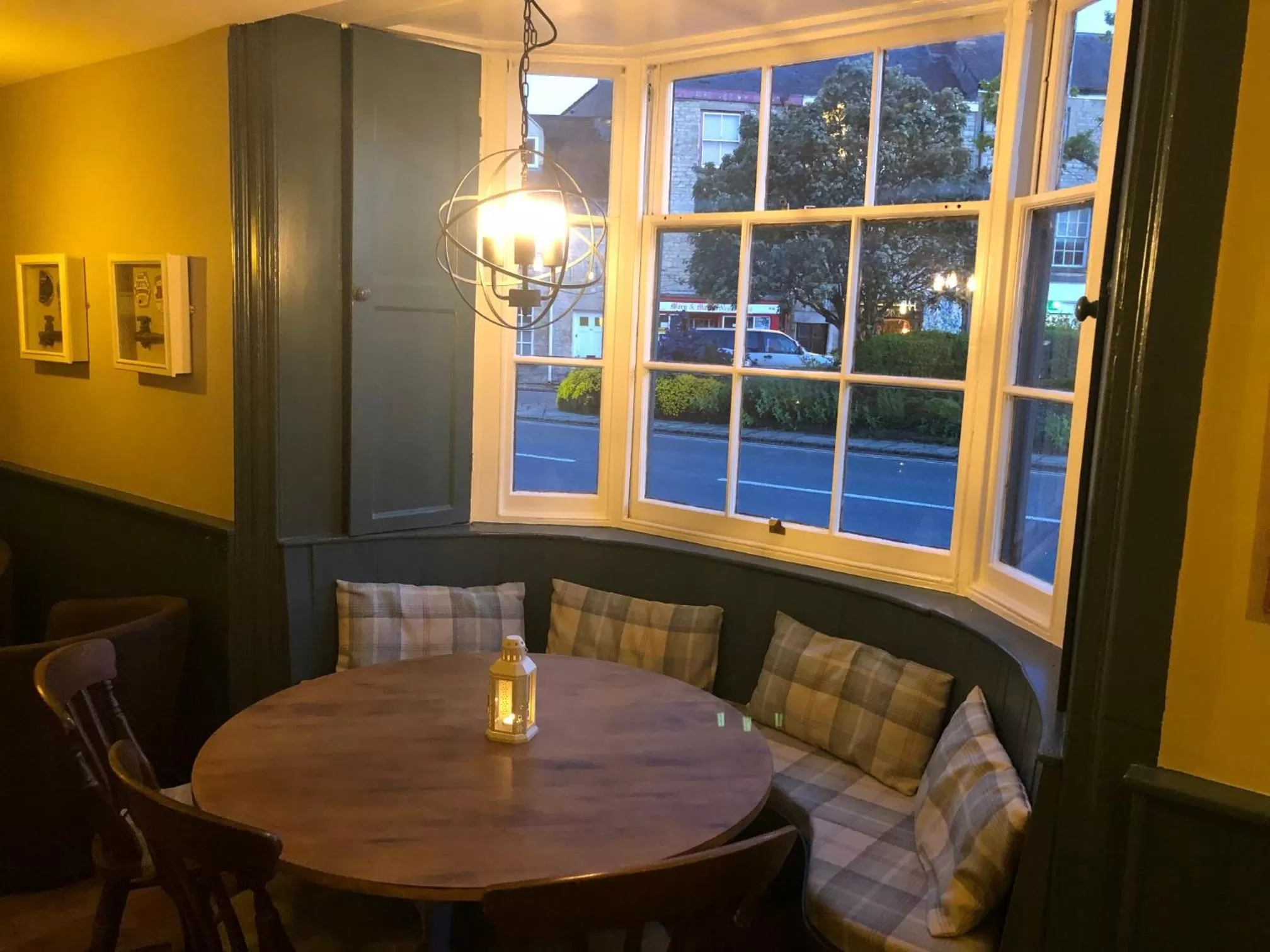 Dining area in The Punchbowl Inn