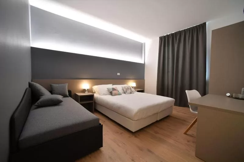 Photo of the whole room, Bed in Lainez Rooms & Suites