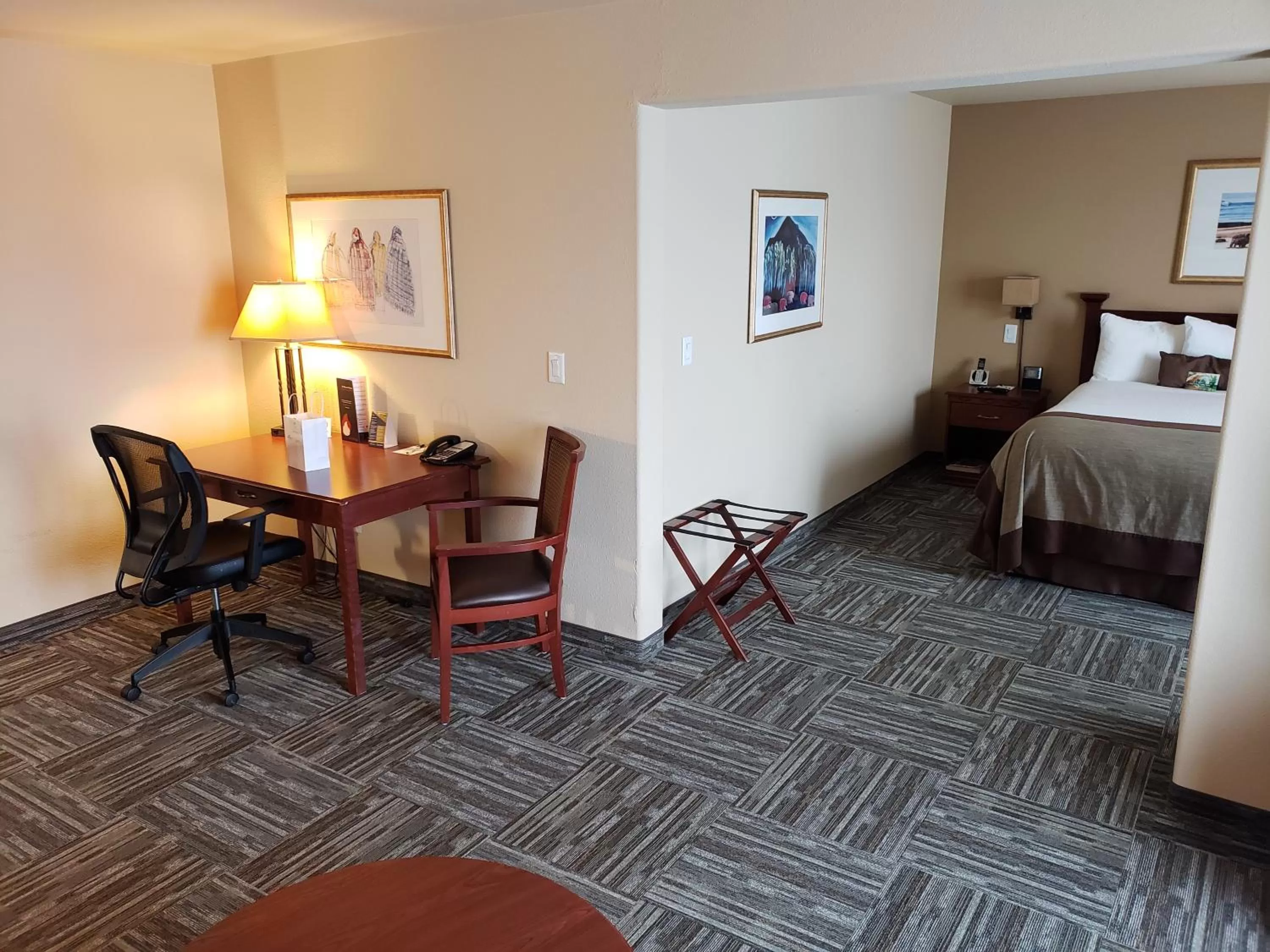 Bed in Wingate by Wyndham - Edmonton West