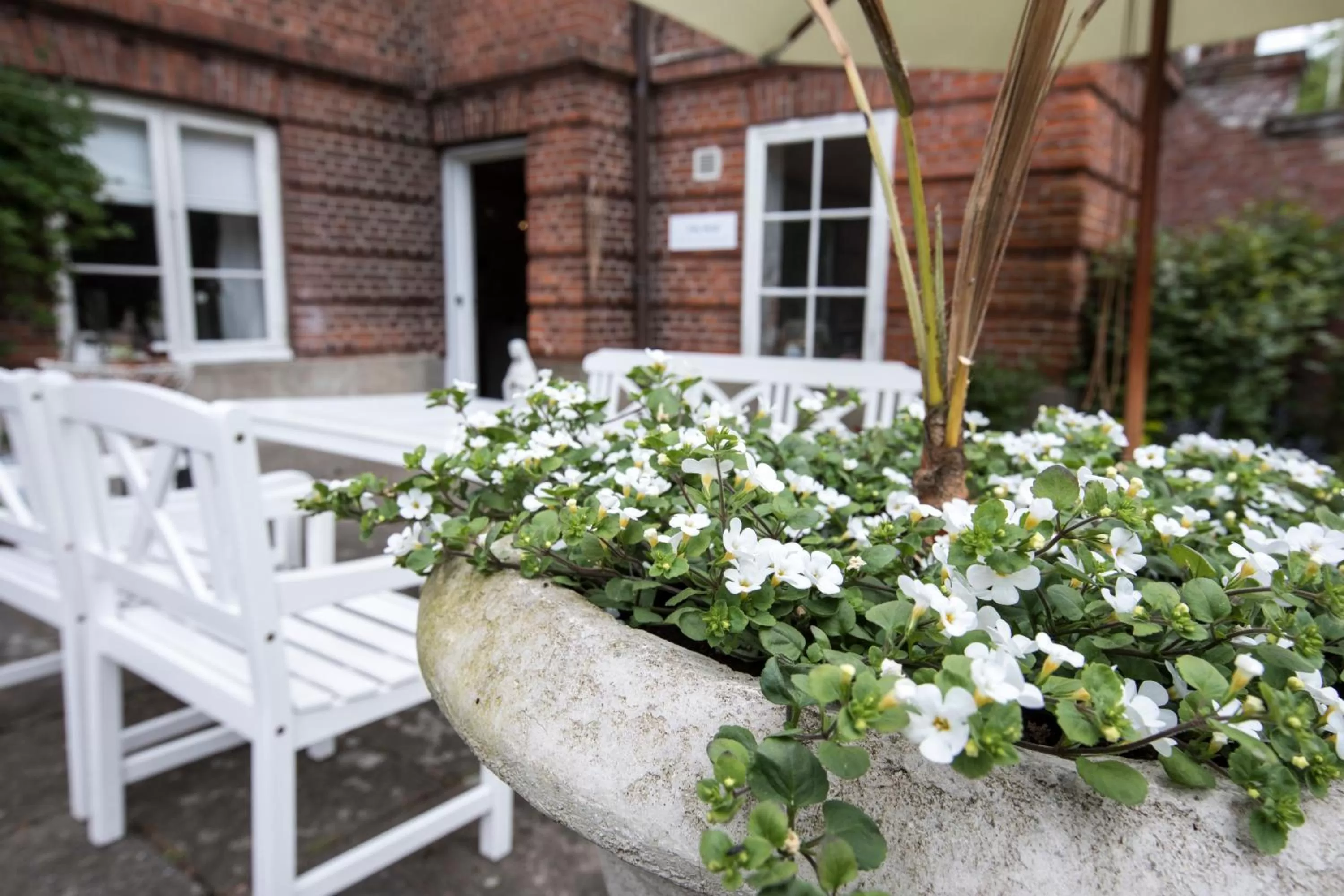 Garden, Property Building in Ny Kirstineberg Gods Bed & Breakfast