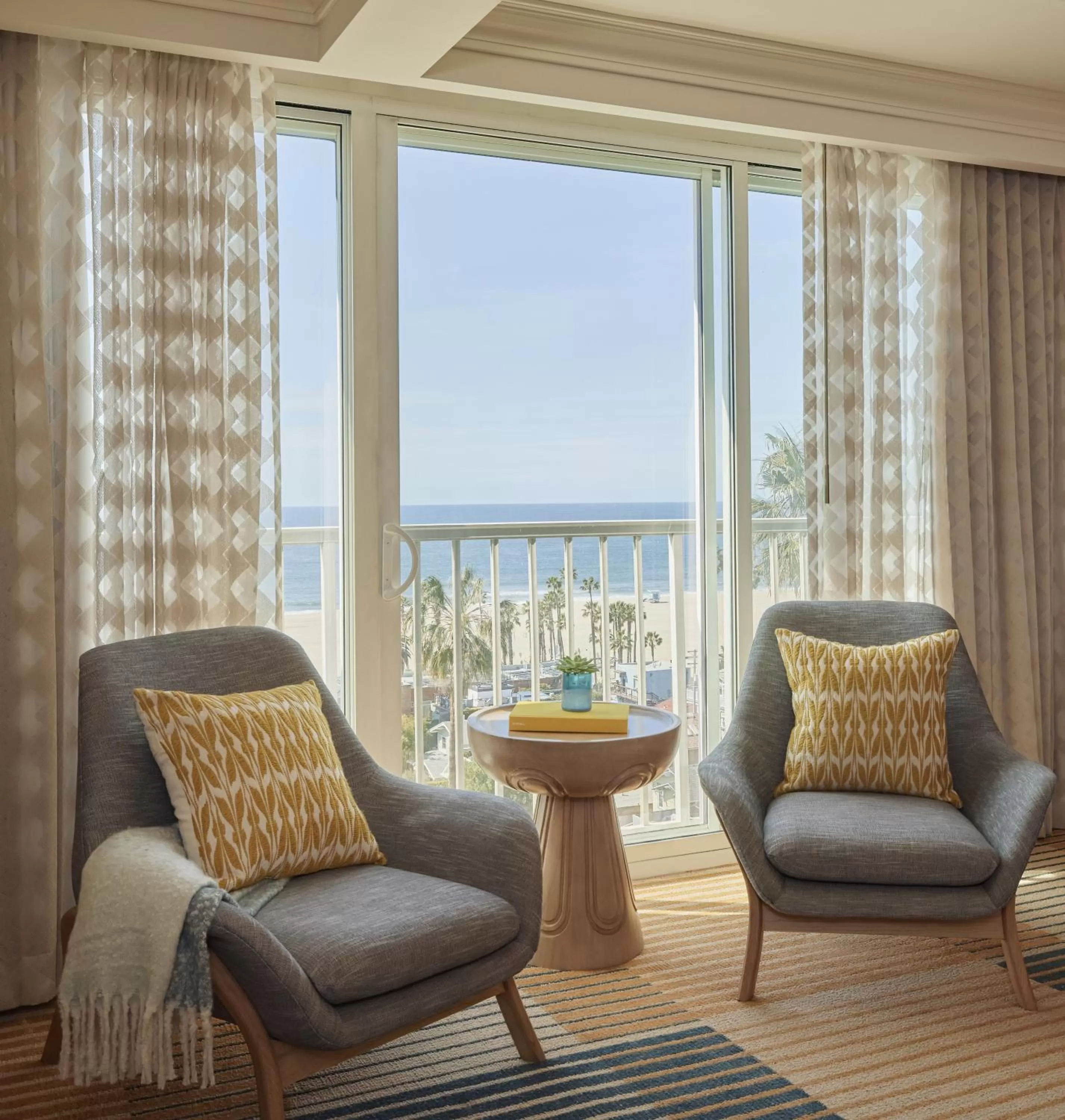 Balcony/Terrace in Viceroy Santa Monica