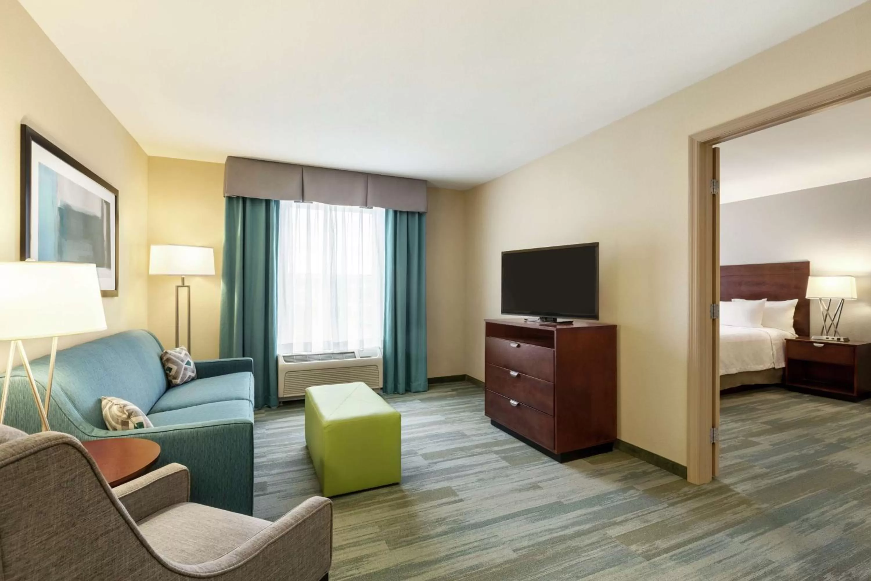 Bedroom, Bed in Homewood Suites by Hilton Macon-North